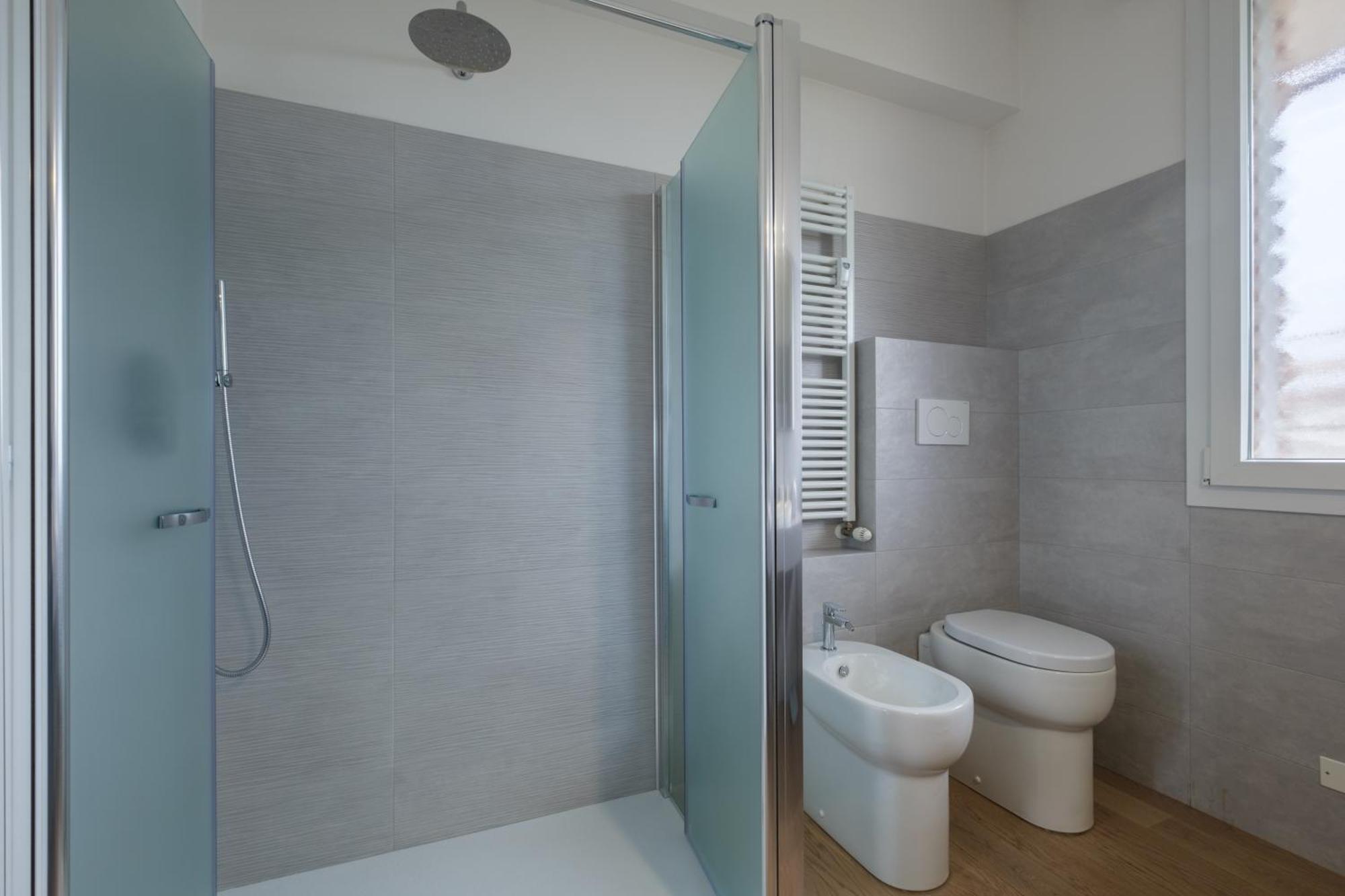 Classic And Elegant Style In Old Town Apartment Bologna