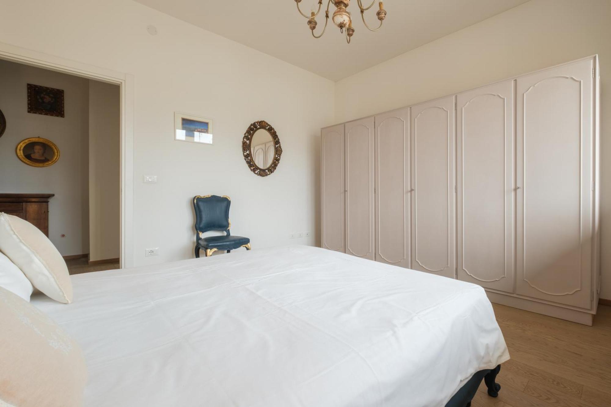 Classic And Elegant Style In Old Town