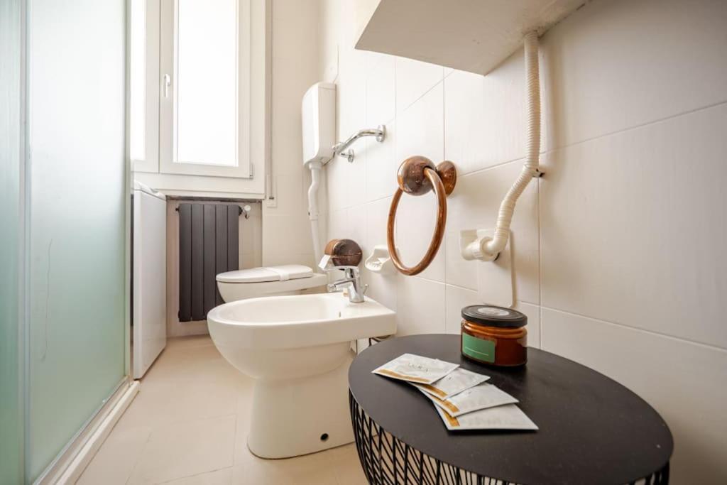 Appartamento Casa Con 2 Da Letto E Parcheggio A Bologna