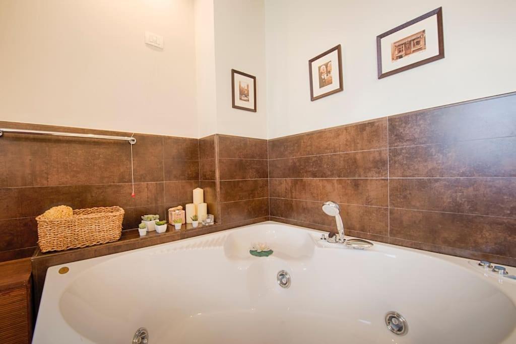 Appartamento Elegant With Private Lift *