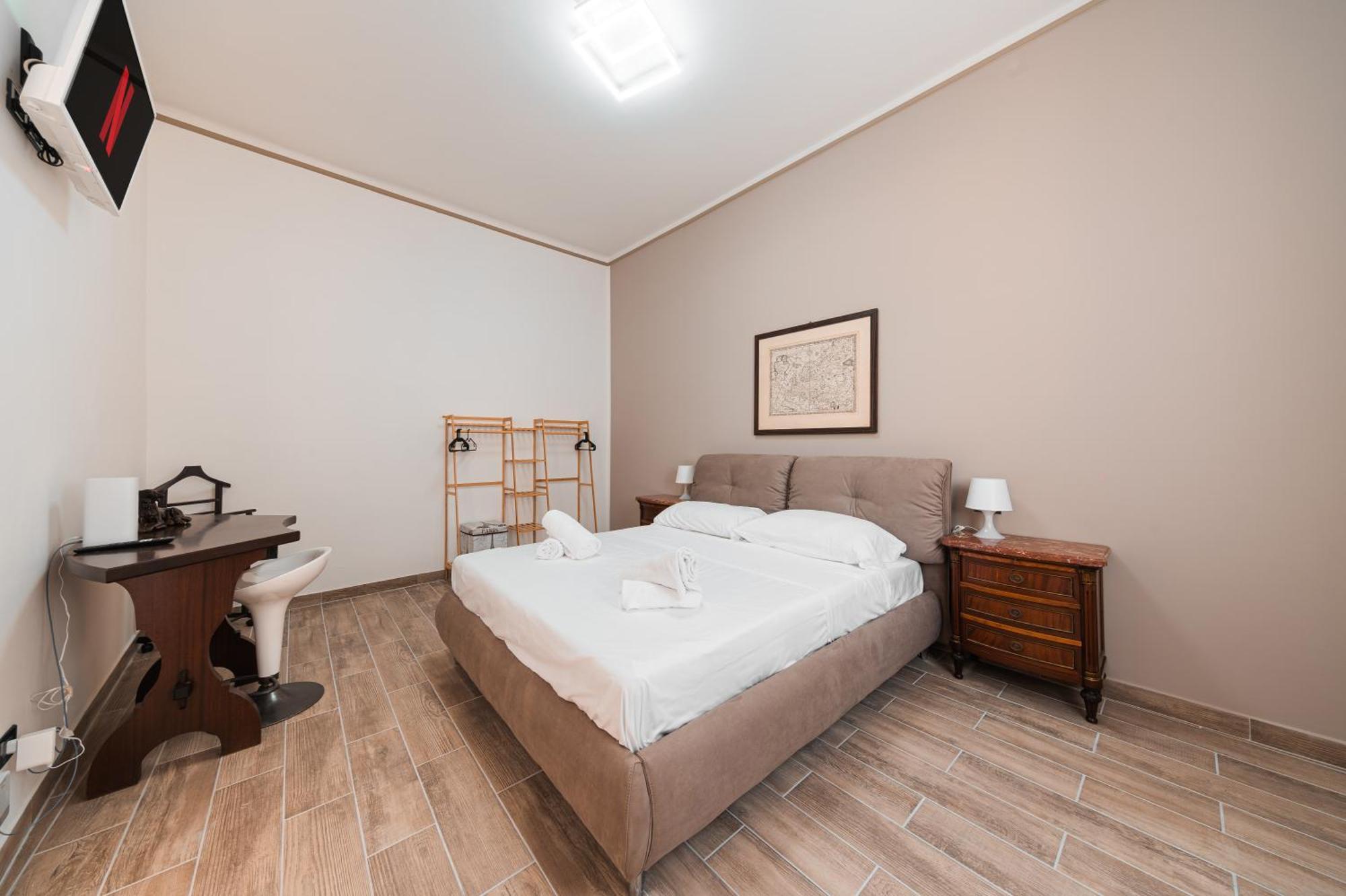 Costa Deluxe -