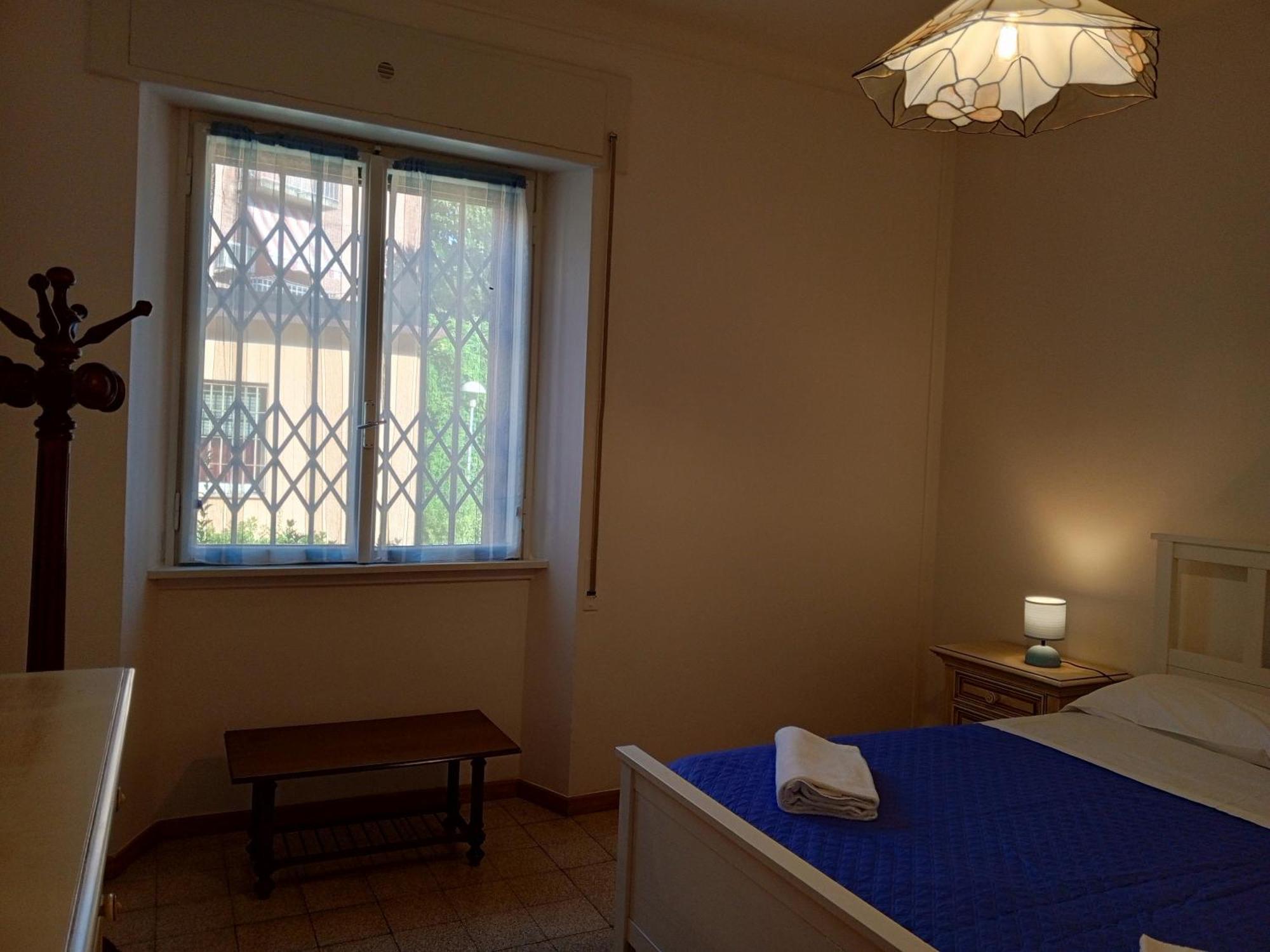 Di Fronte Alla Casa Di Carducci
