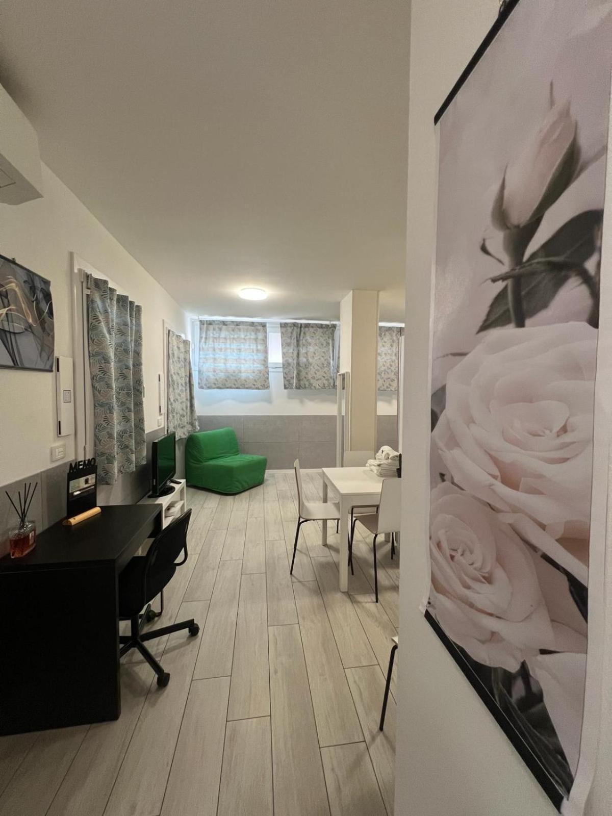 White Roses- Free Park Mazzini Sant'orsola Appartement *