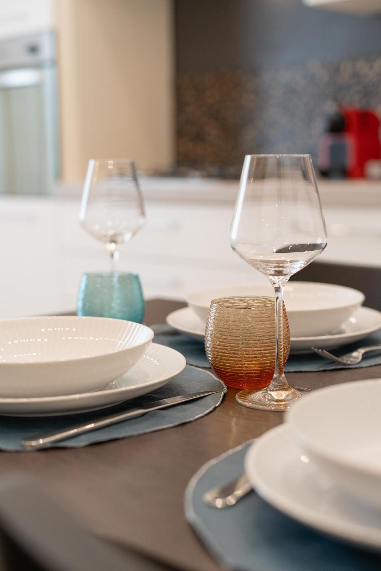 Casa Daura - Your Comfortable In - Parking Apartment *