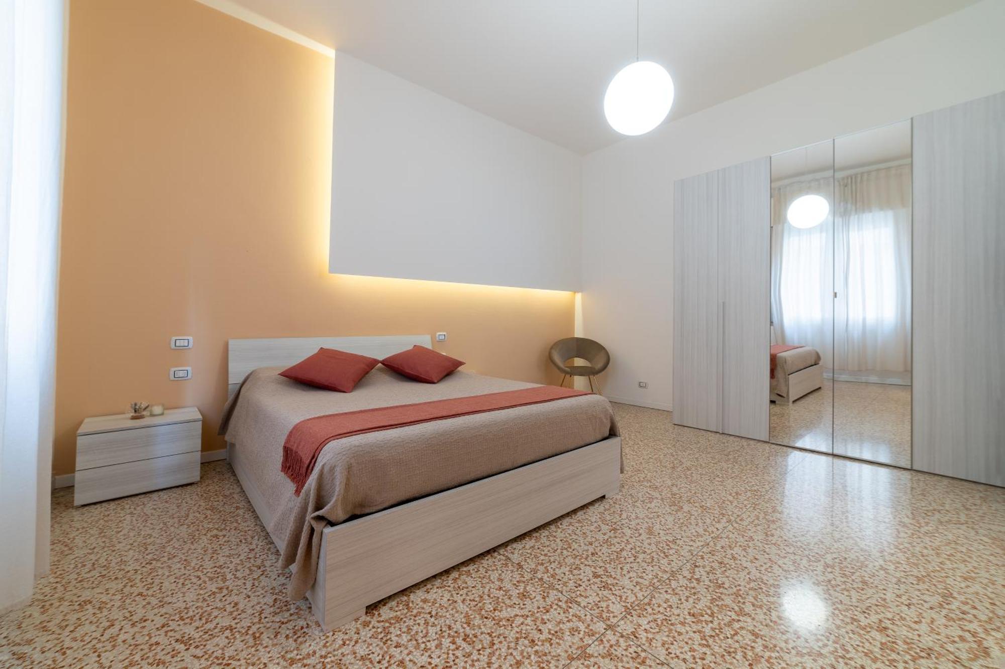 Apartment Casa Daura - Your Comfortable In - Parking