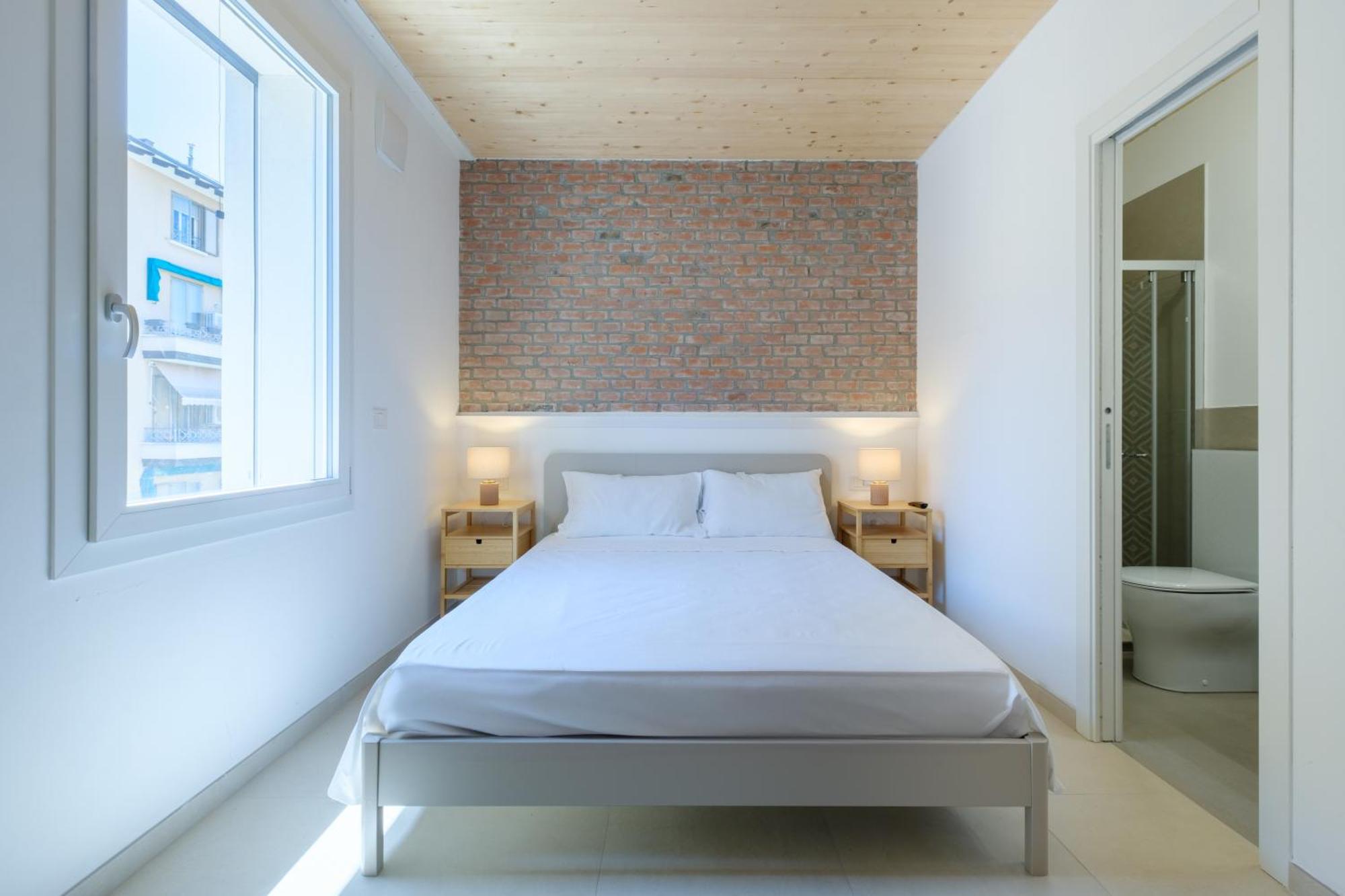 With Elevator And Private Parking Appartamento