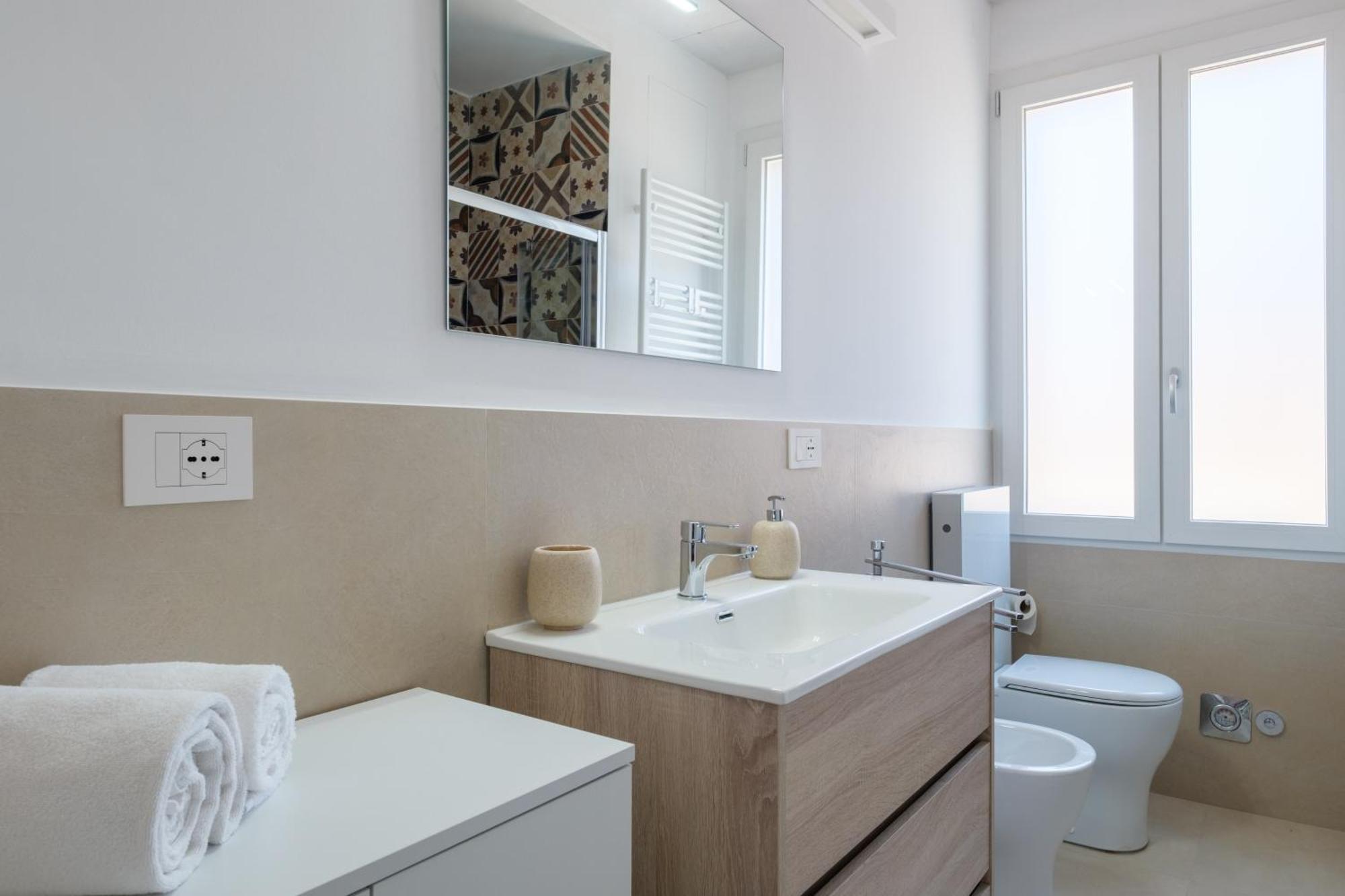 Appartamento With Elevator And Private Parking *