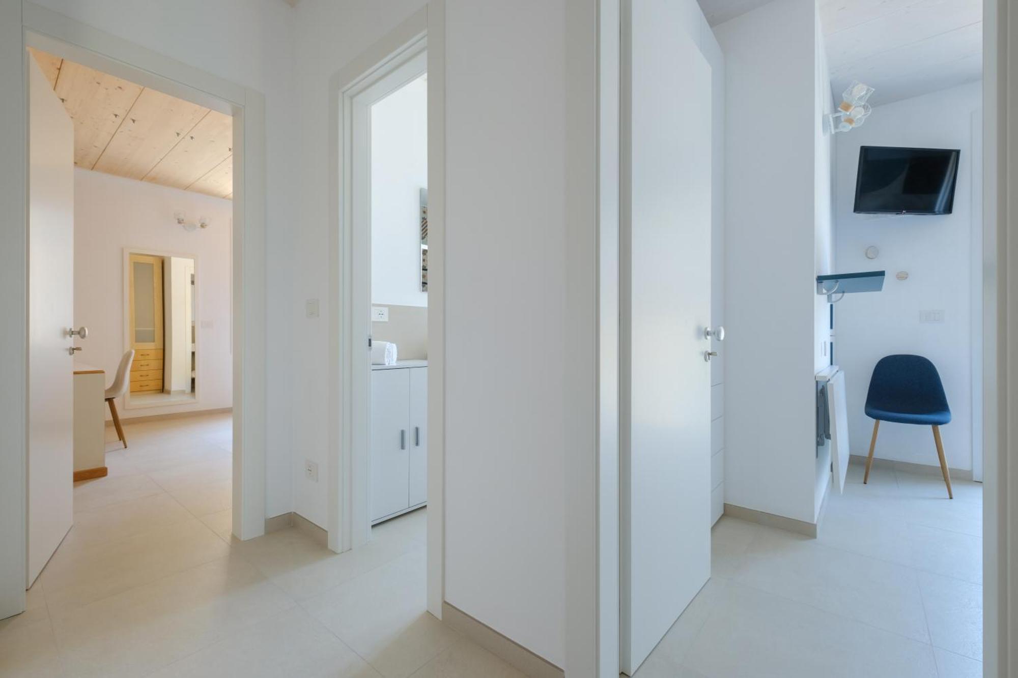 With Elevator And Private Parking *