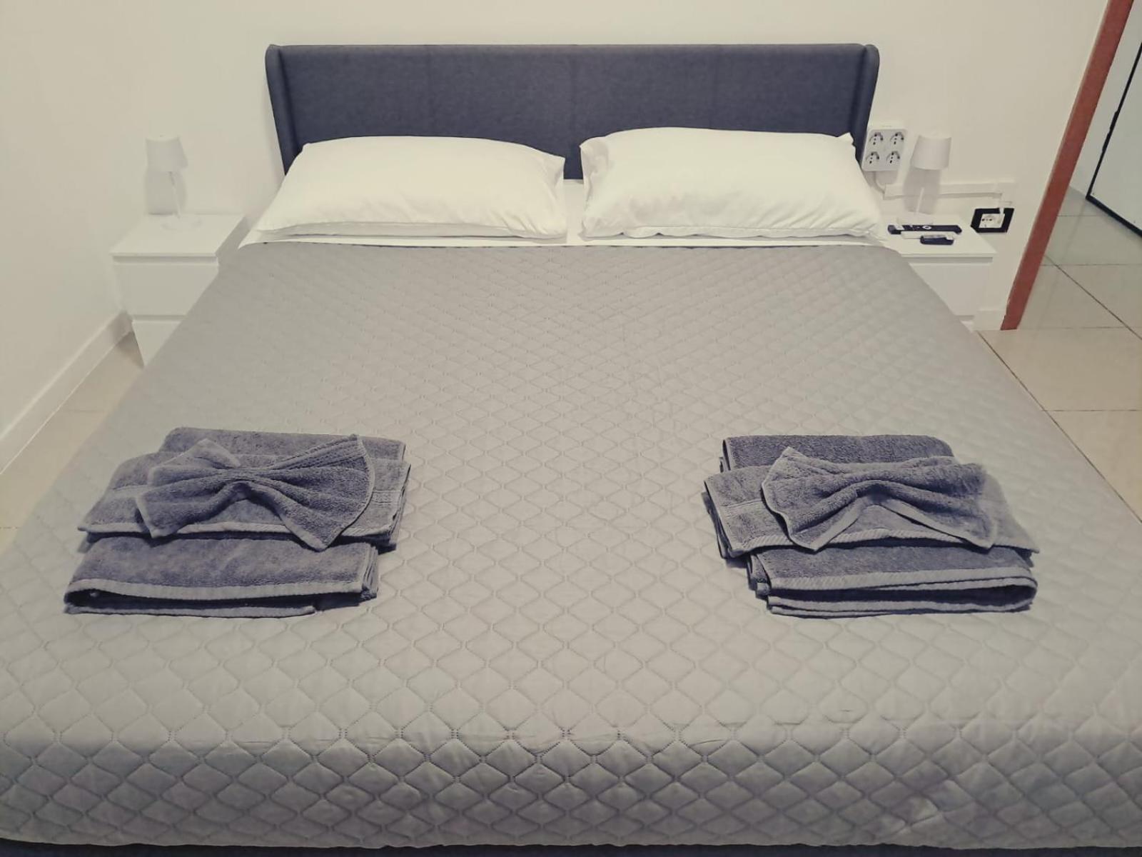 Apartamento Fiera Bolognina - Komodo - Completo Con Giardino E Parcheggio Privato Gratuito