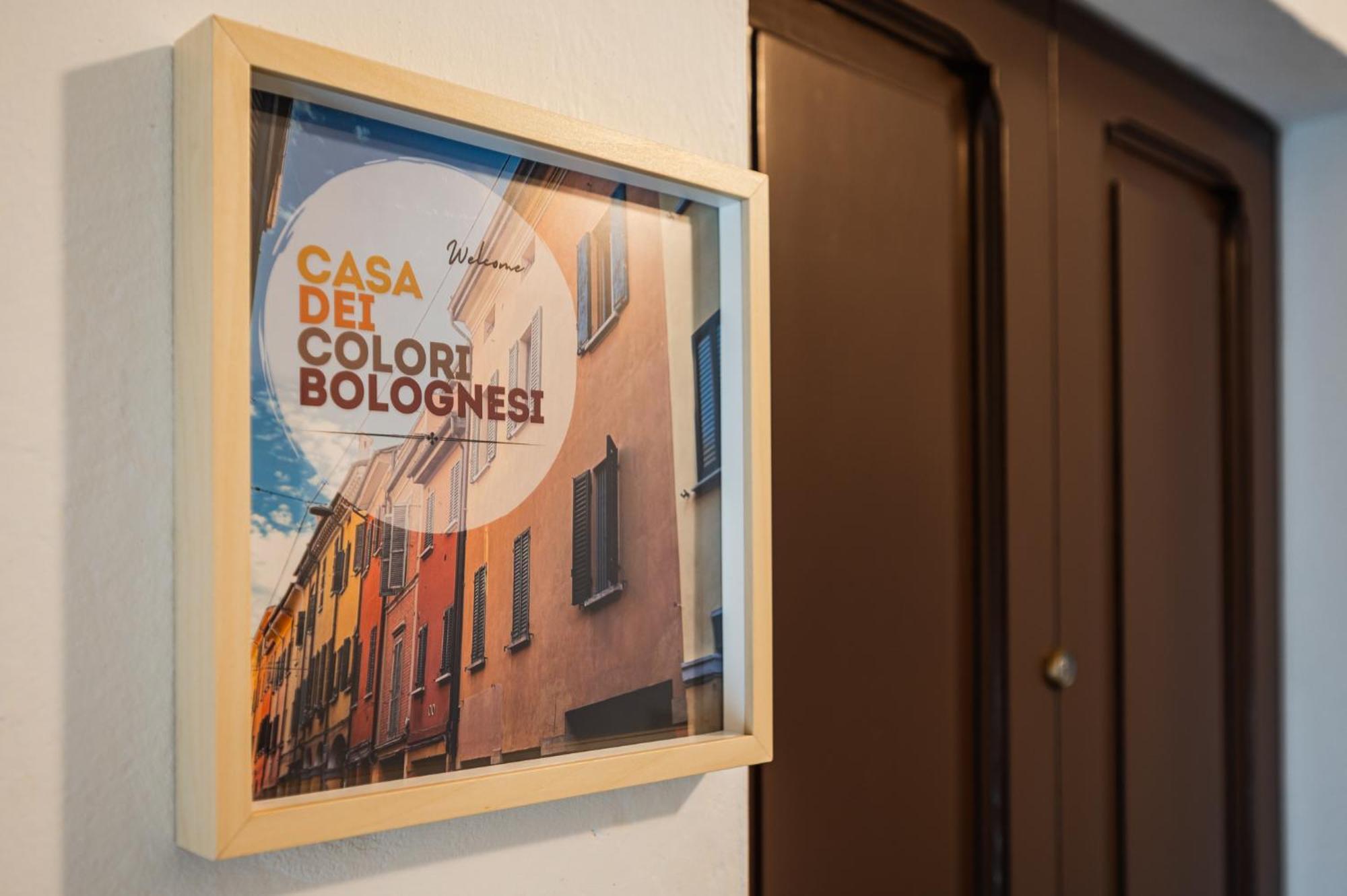 Sui Tetti Di Centro, Casa Dei Colori Bologna