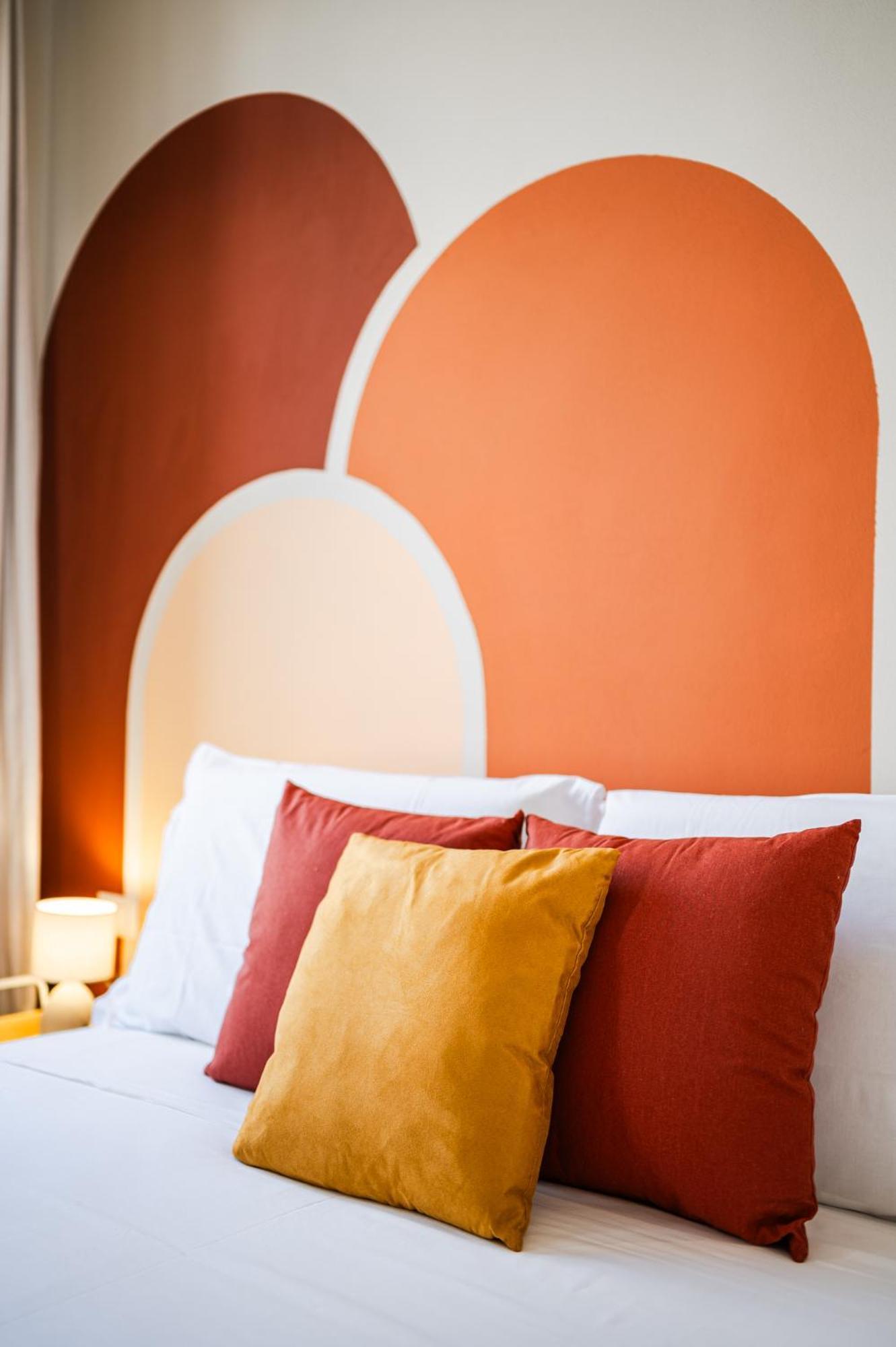 Sui Tetti Di Centro, Casa Dei Colori Bologna