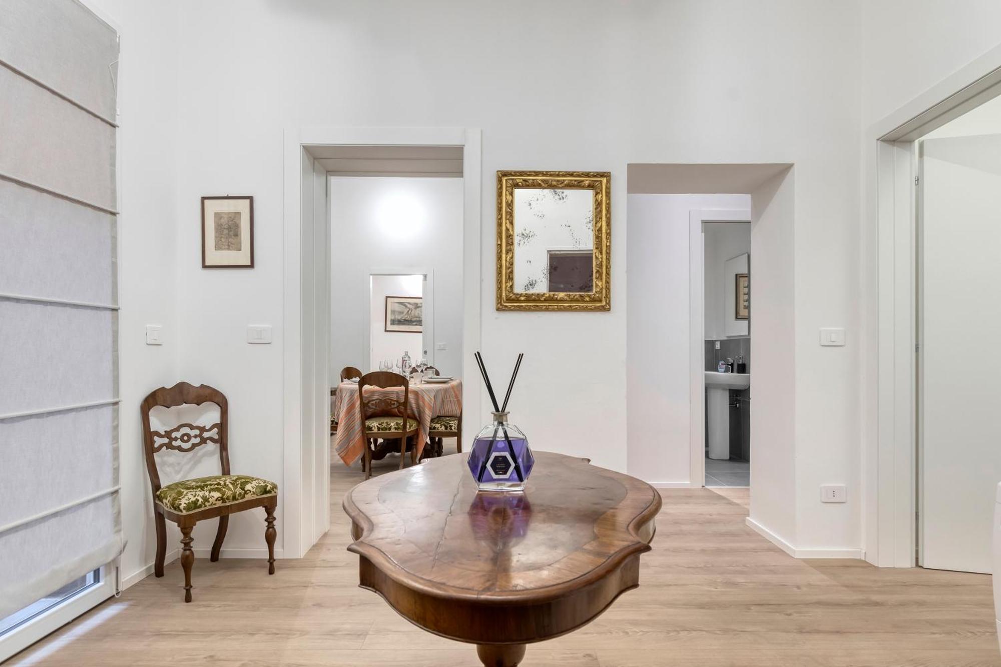 Appartement Carbonara Palace 1 - Luxury Comfort Under Medieval Towers