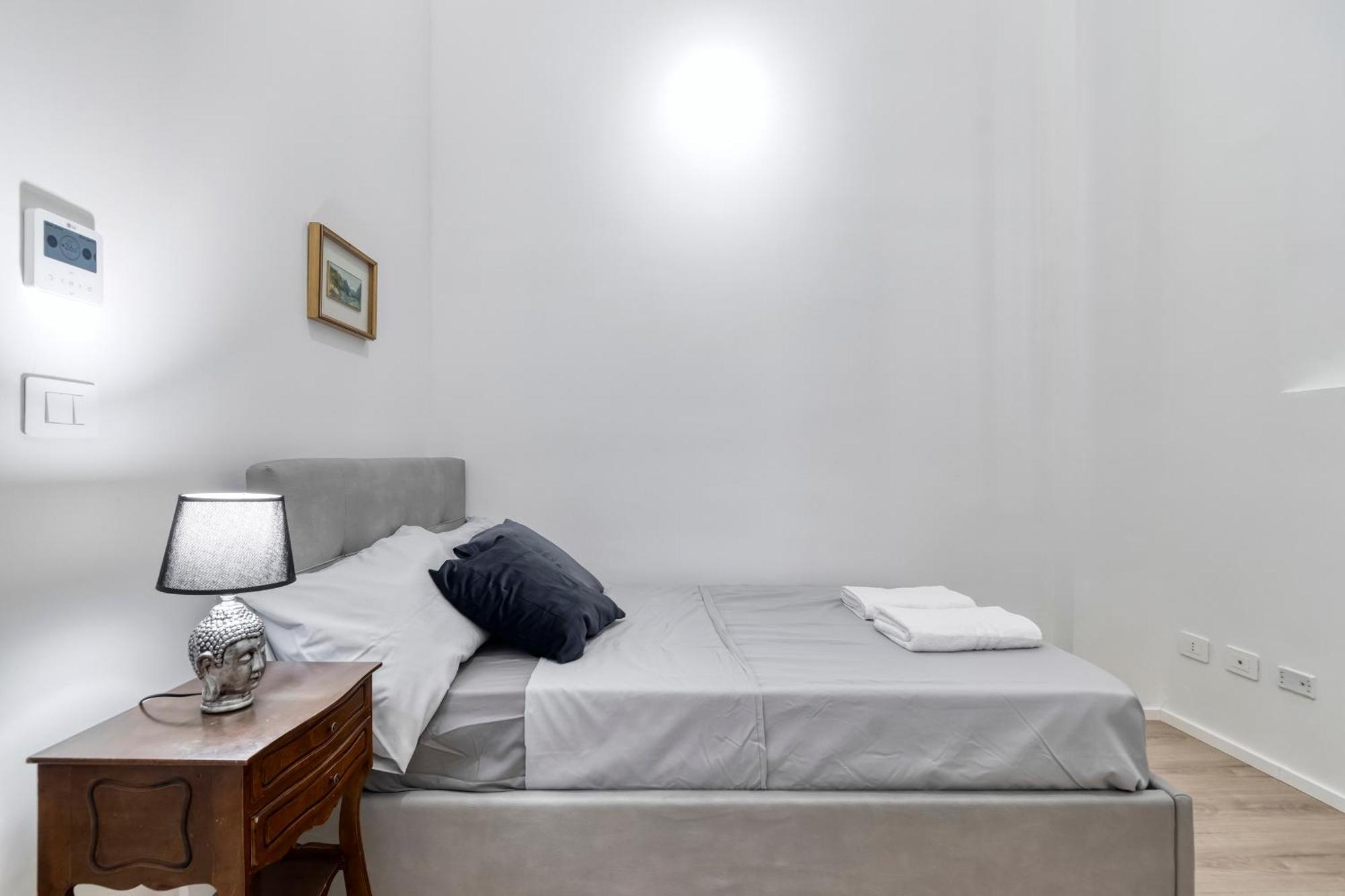 Carbonara Palace 1 - Luxury Comfort Under Medieval Towers Appartement *