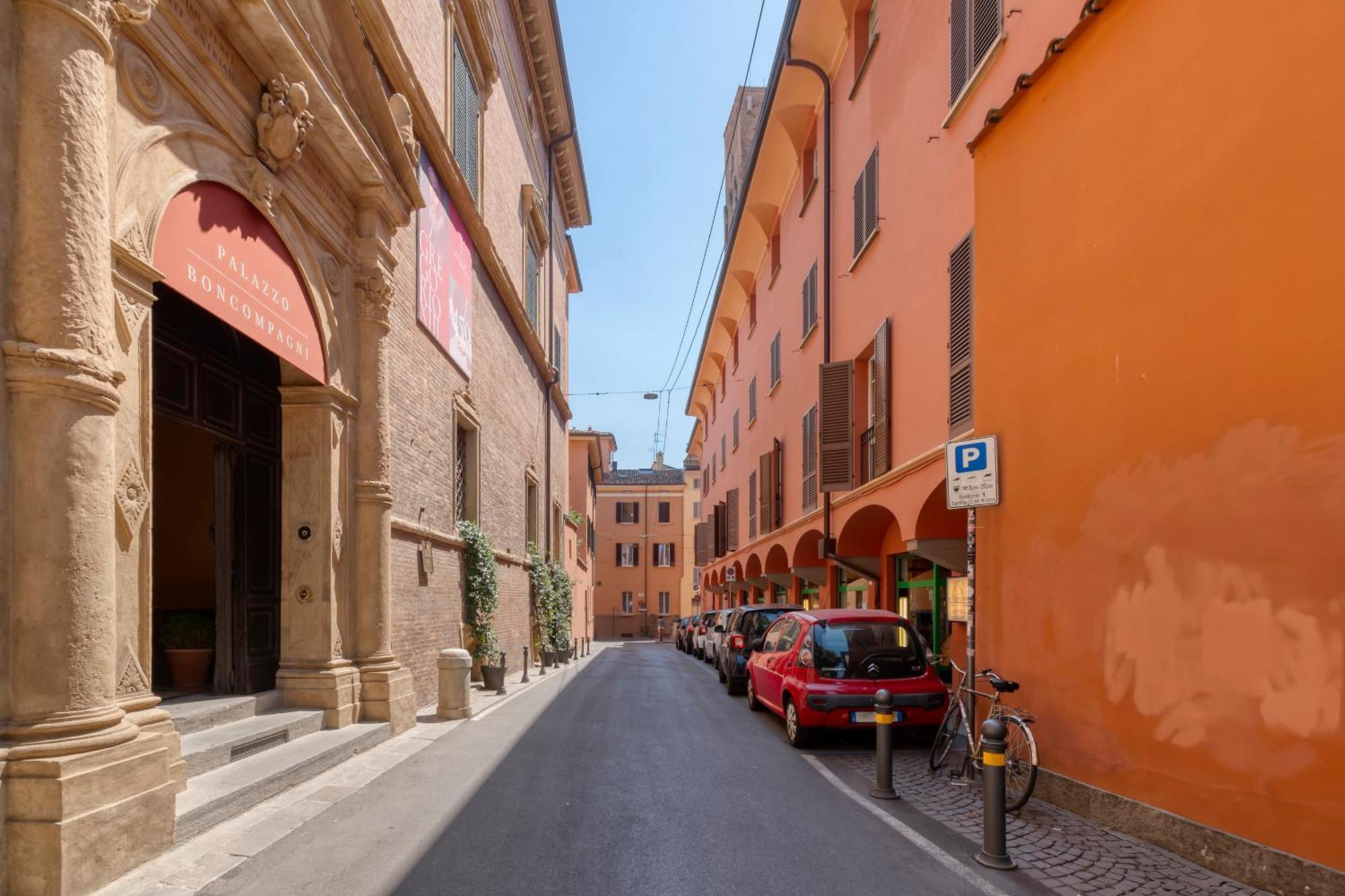 Carbonara Palace 1 - Luxury Comfort Under Medieval Towers Appartement *