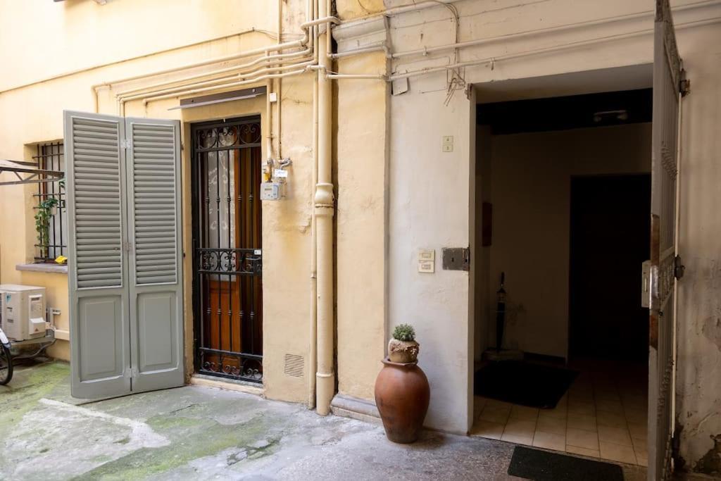 Appartamento Monolocale In Centro Con Doccia Idromassaggio *