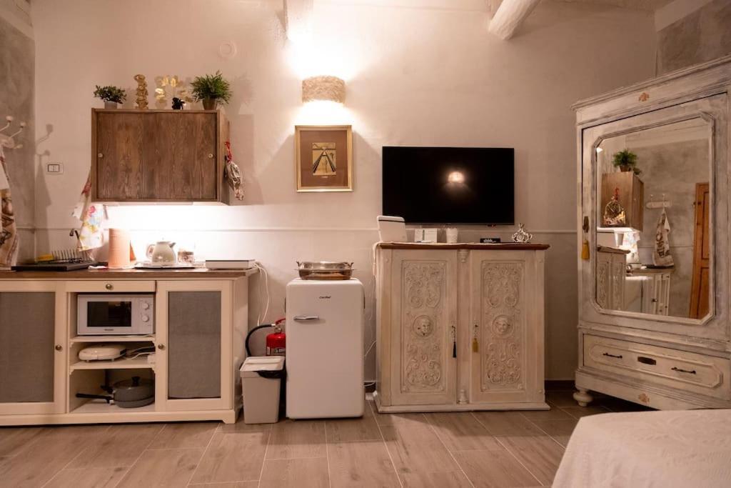 Monolocale In Centro Con Doccia Idromassaggio Appartamento Bologna