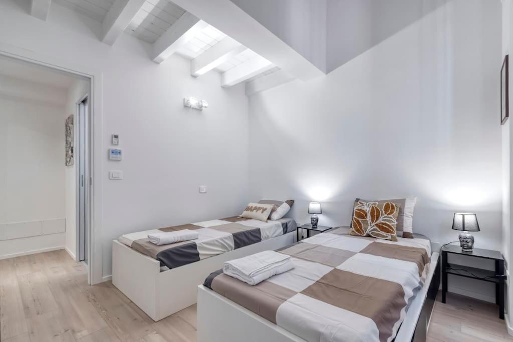 Appartement Carbonara Palace 5 - Luxury Comfort Under Medieval Towers