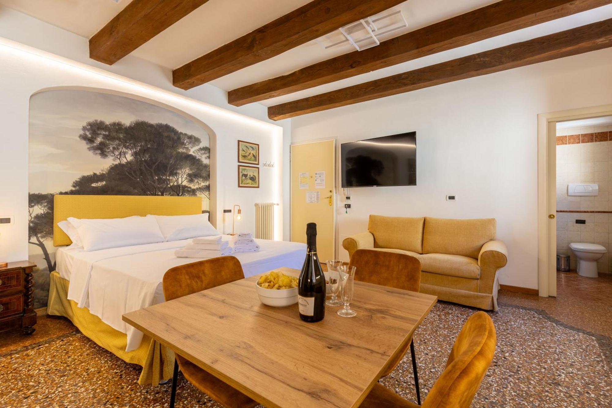 Frassinago Suites-bolognarooms