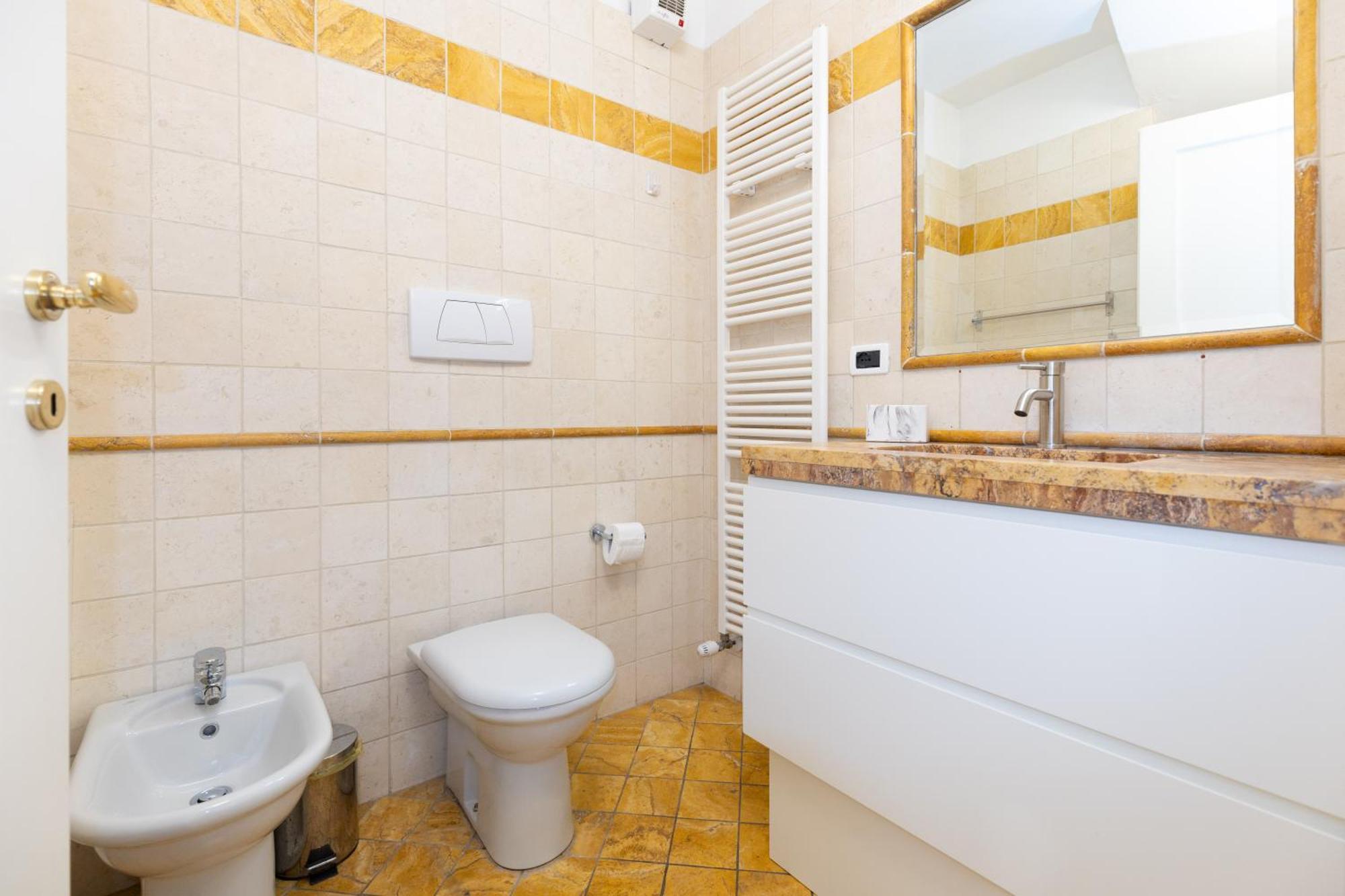 Frassinago Suites-bolognarooms