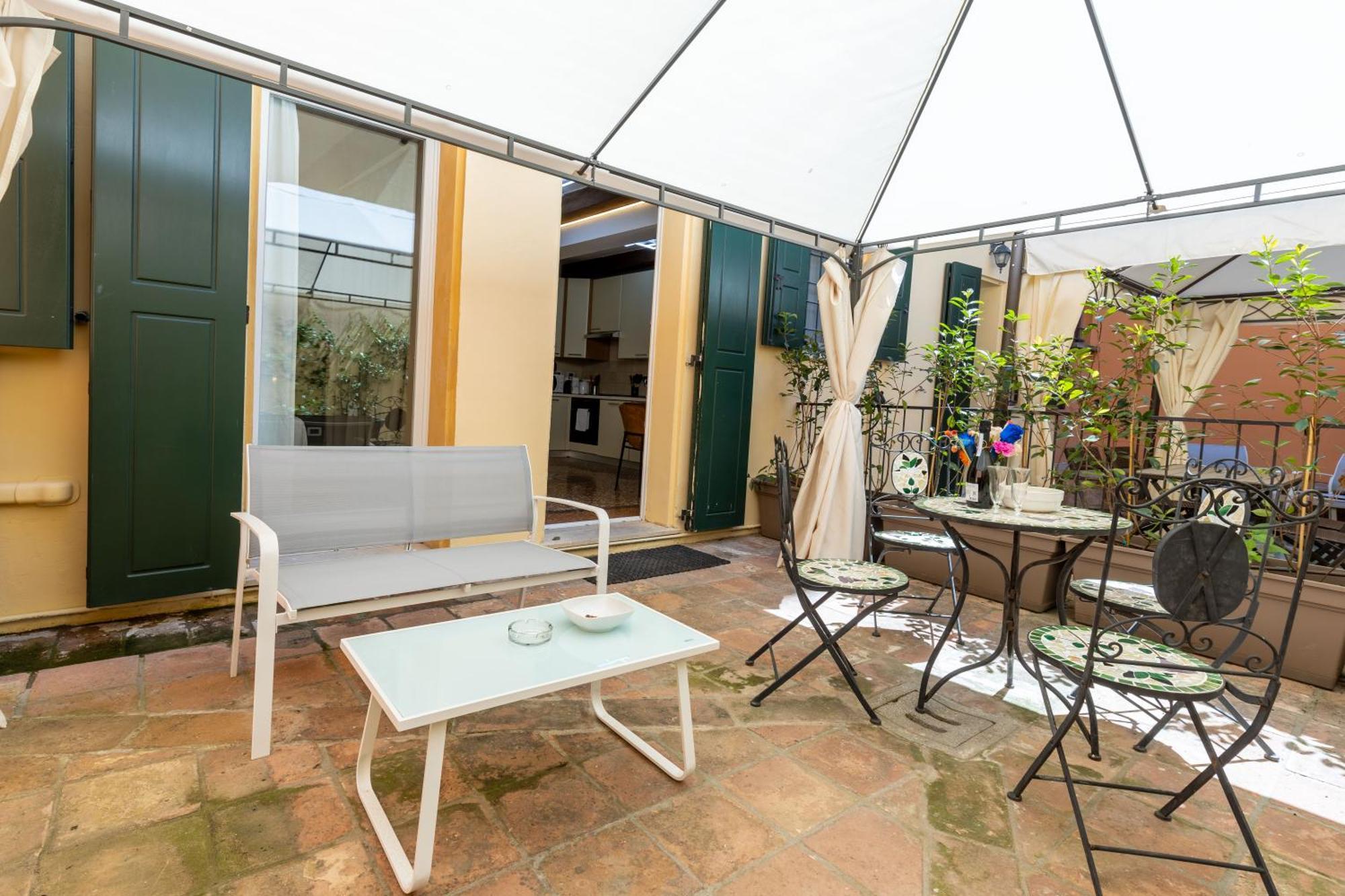 Appartamento Frassinago Suites-bolognarooms *