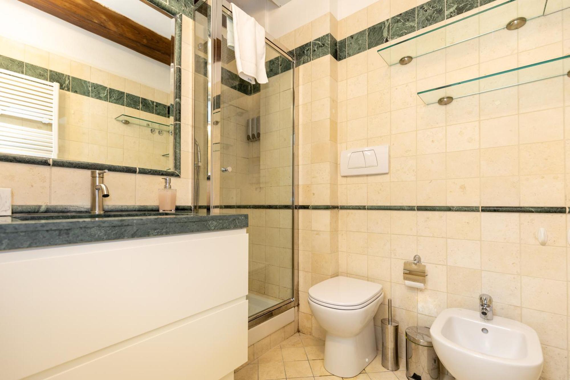 Frassinago Suites-bolognarooms *