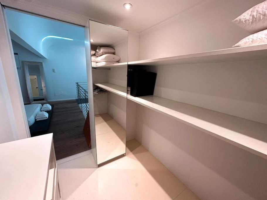 Aldrovandi Loft - Centro Storico Apartment