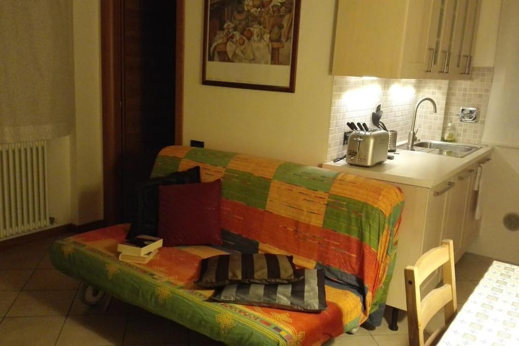 Lovely Nel Centro Storico Di Apartamento Bolonha