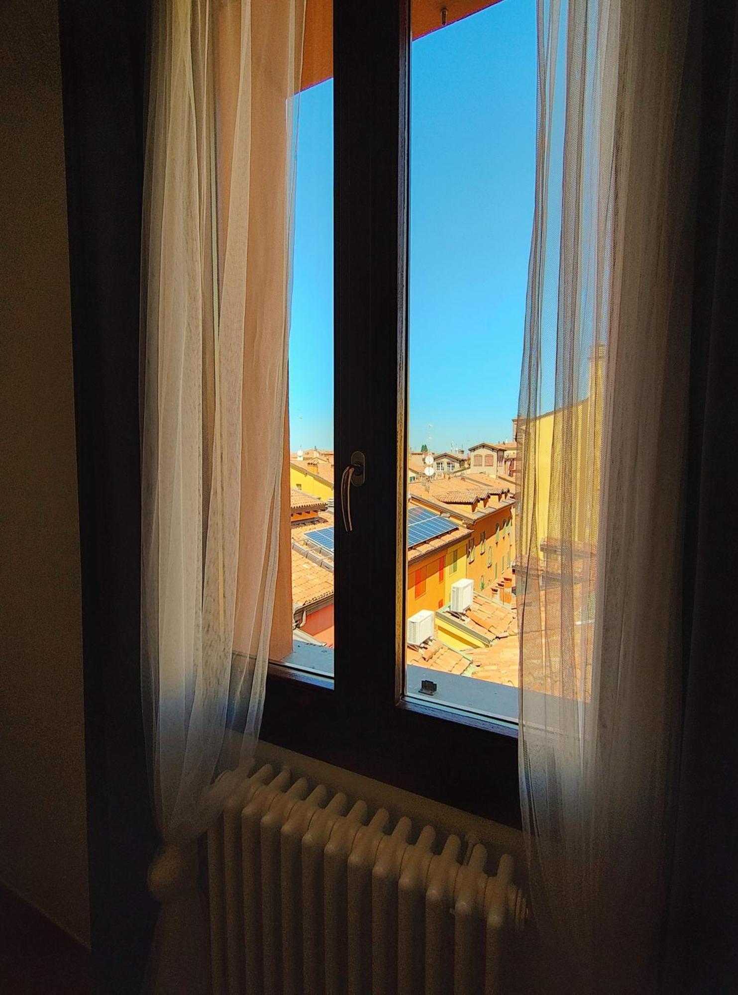Yawhome Bologna