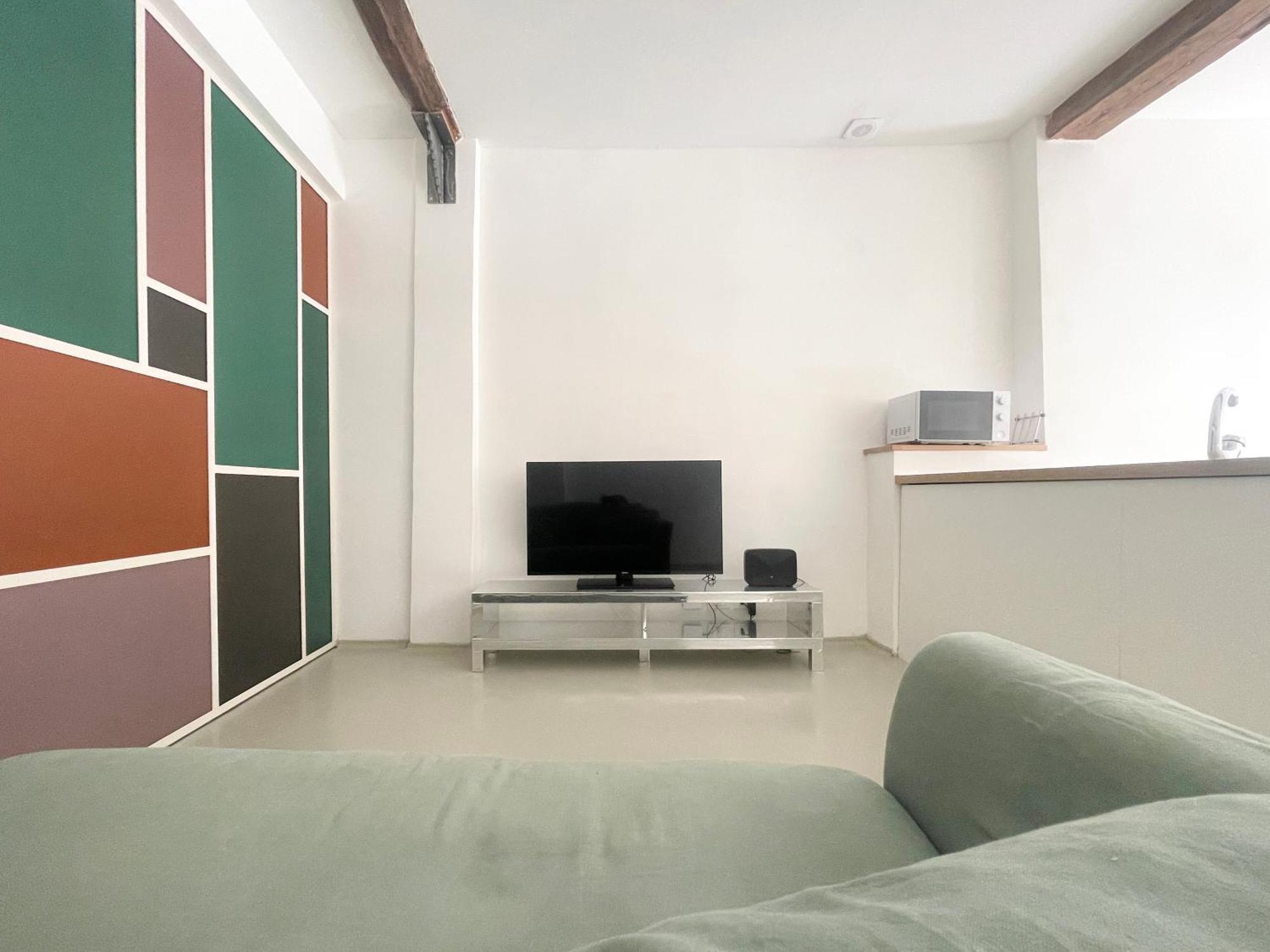Casa Mondrian - Ambrogio Host Apartment Bologna