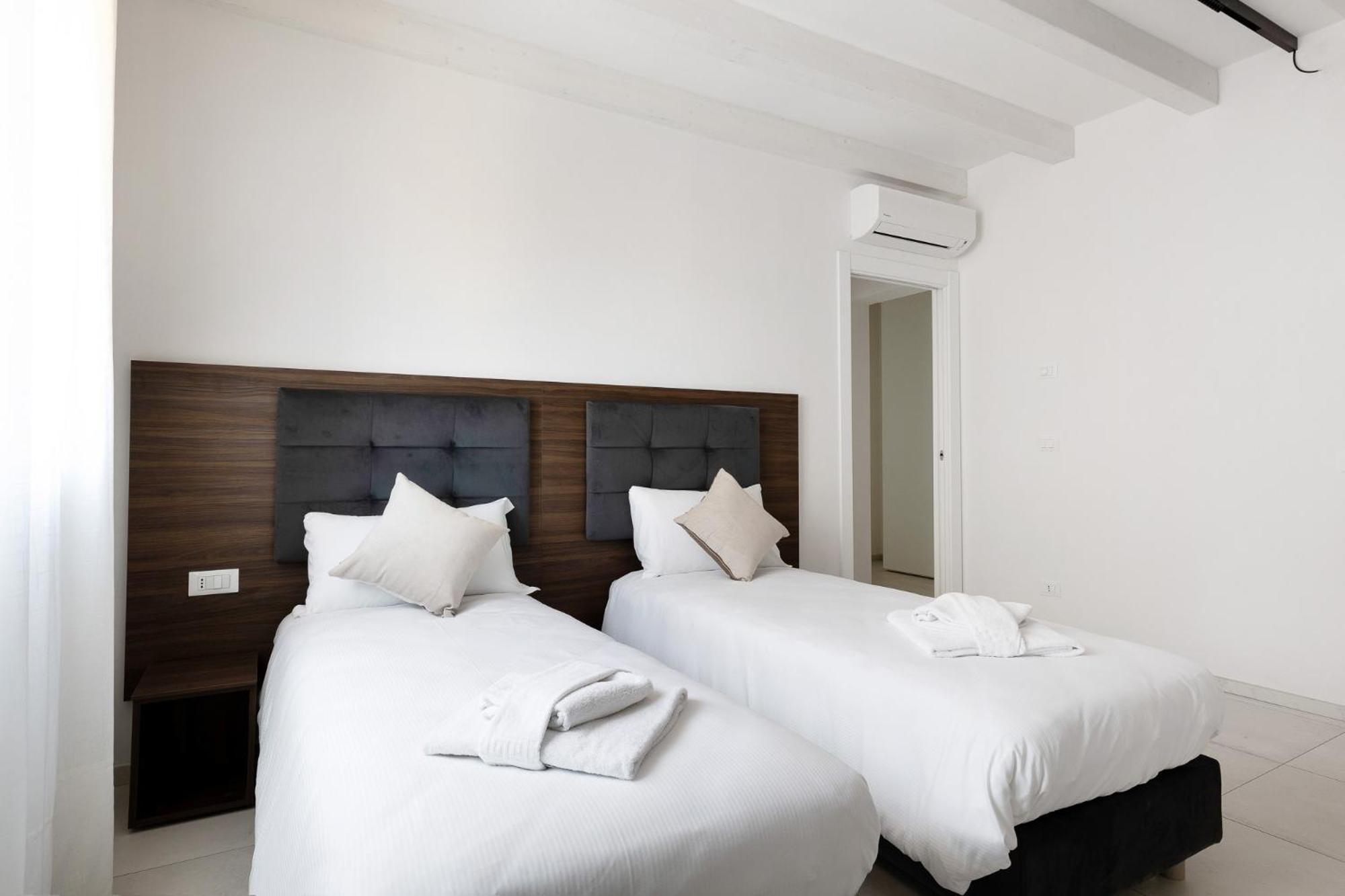 Apartment Le Dodici Porte - De Maria 5 By District *