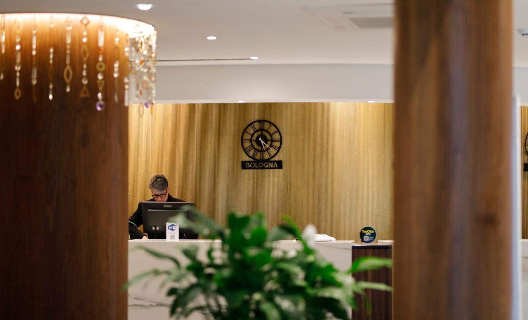 Hotel The Sydney 4*