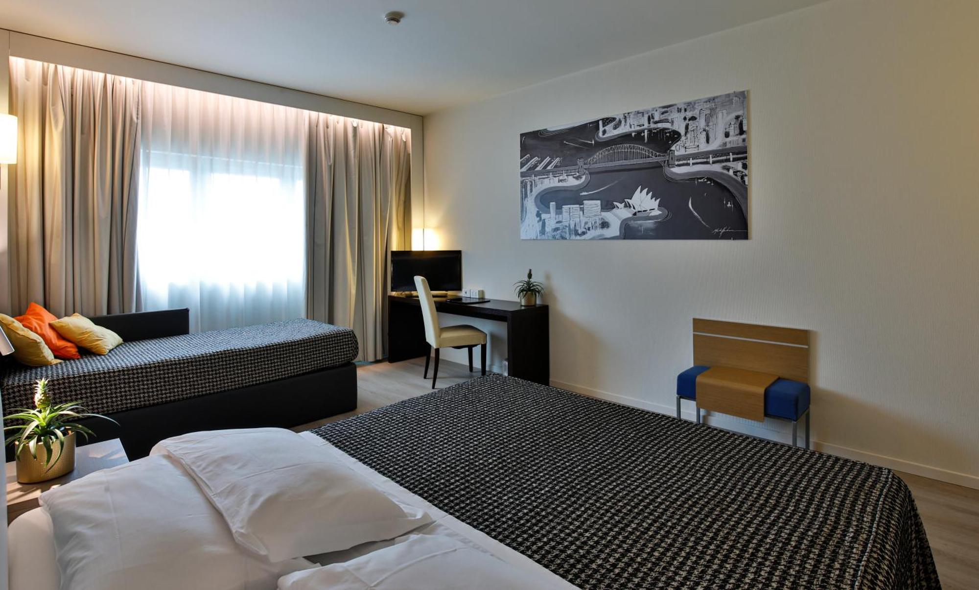 The Sydney Hotel