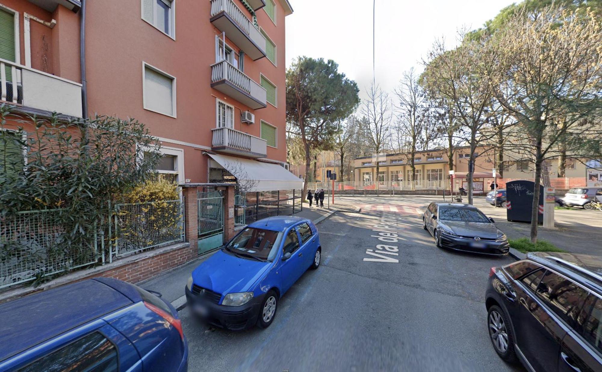 Appartamento Spacious Three-room In Saragozza Bologna