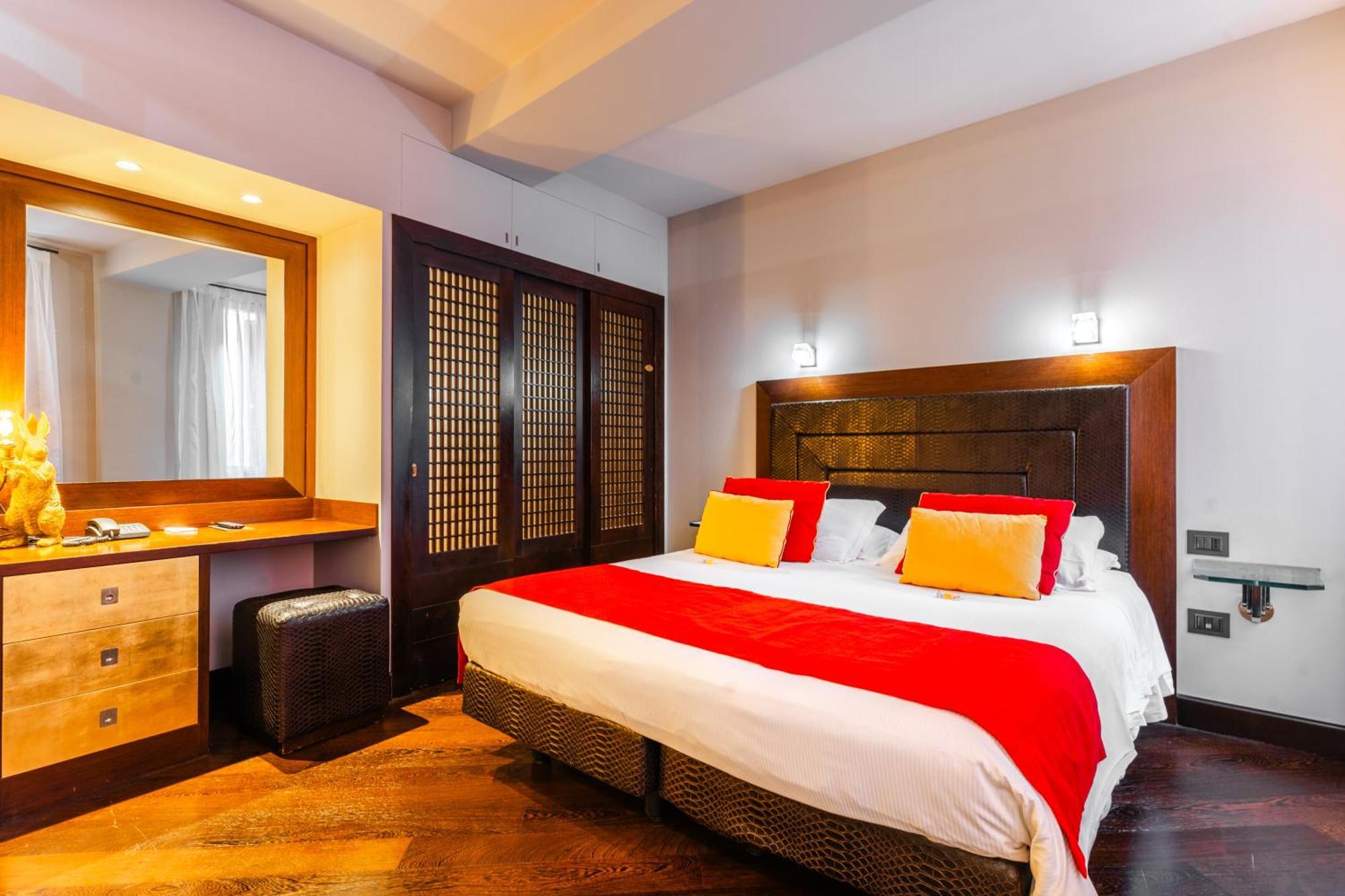 Hotel Art Commercianti 4*