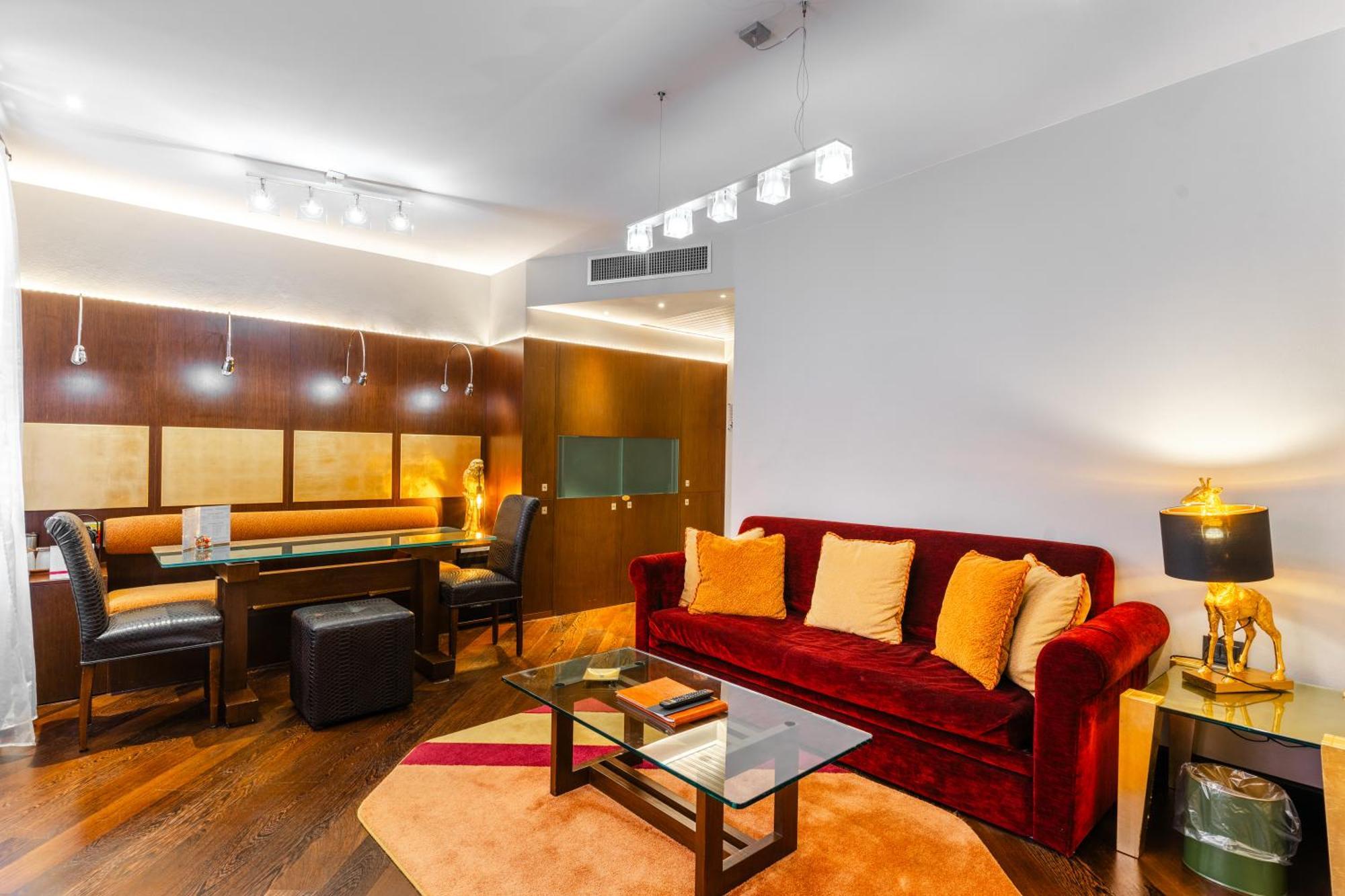 Art Commercianti Hotel 4*