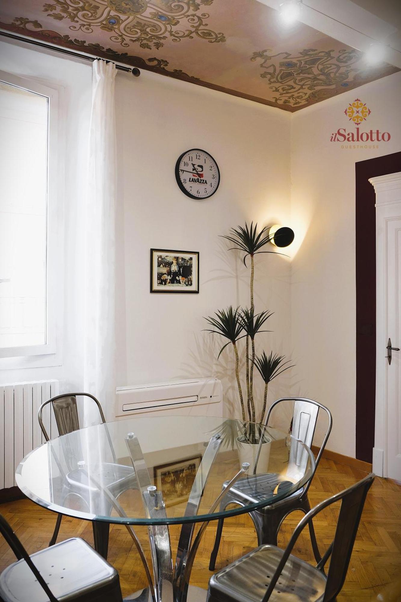 Il Salotto * Bolonha