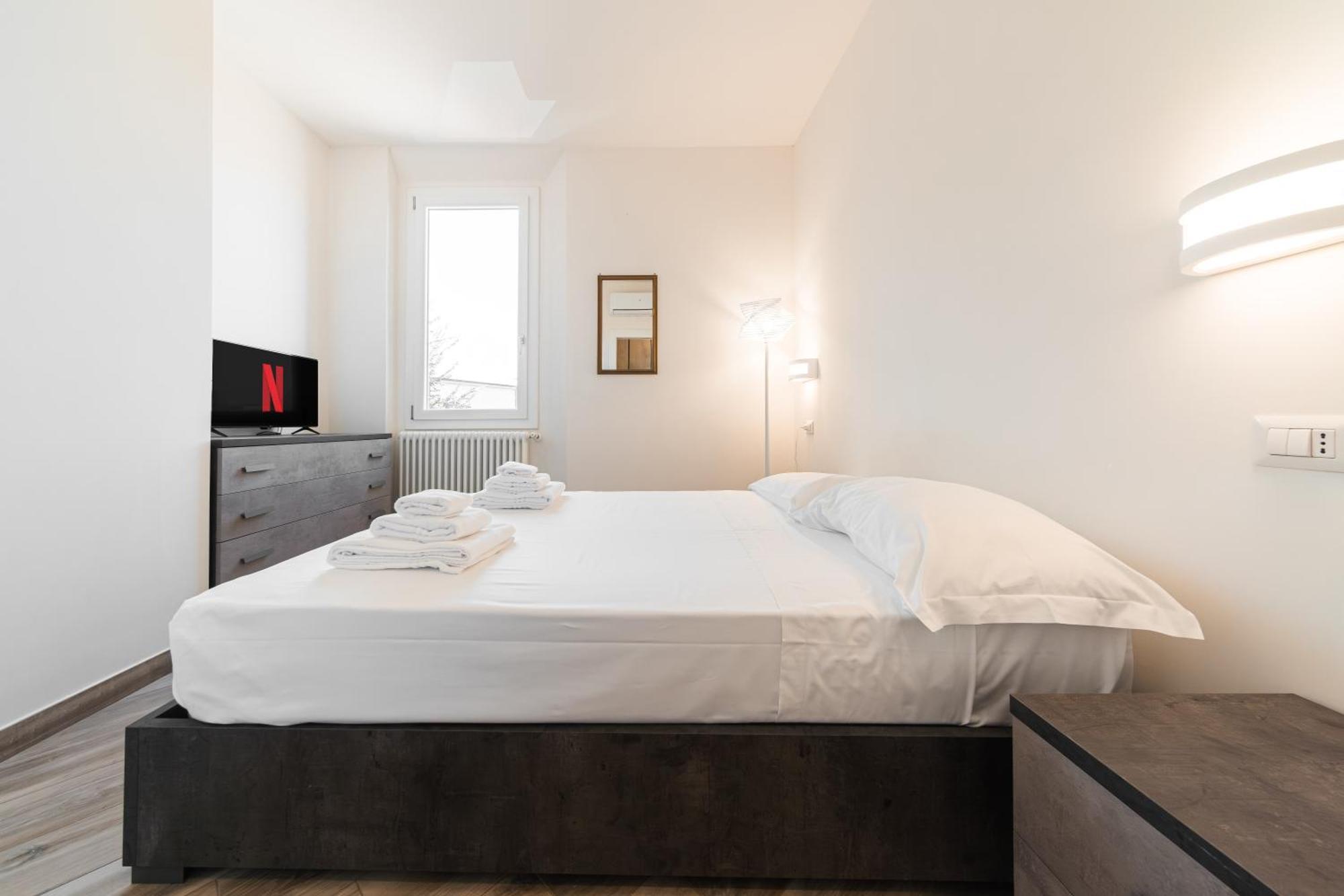 Carracci House - Free Parking - Station - Center E Fiera Appartamento *