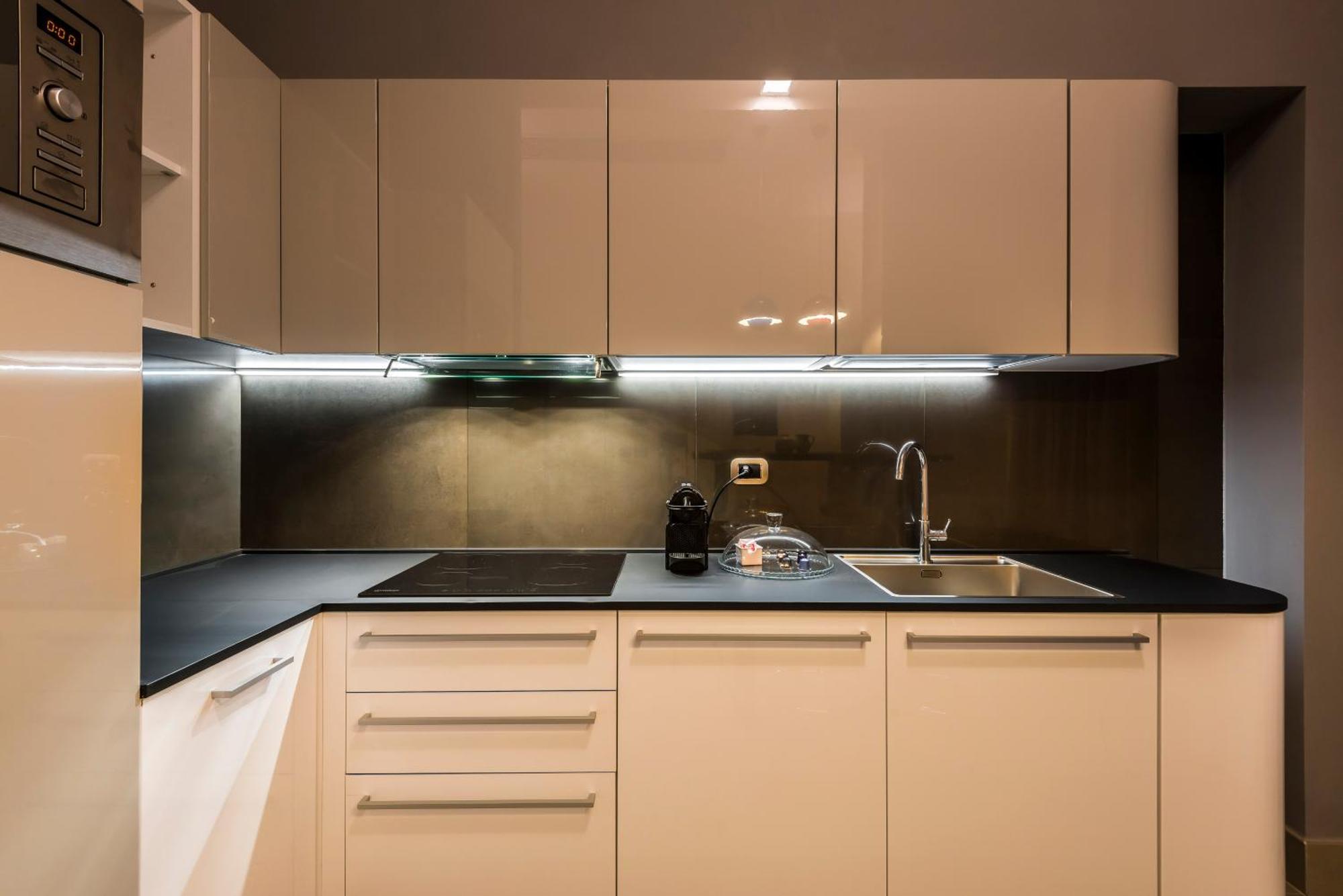 Futurism - Luxury By Design Club Collection Bologna