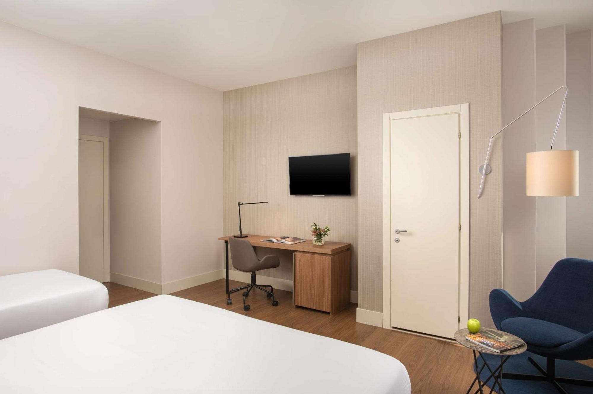 Nh De La Gare Hotel