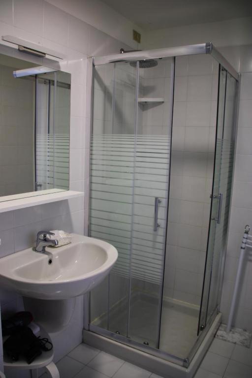 Hotel Resart Iacomus *