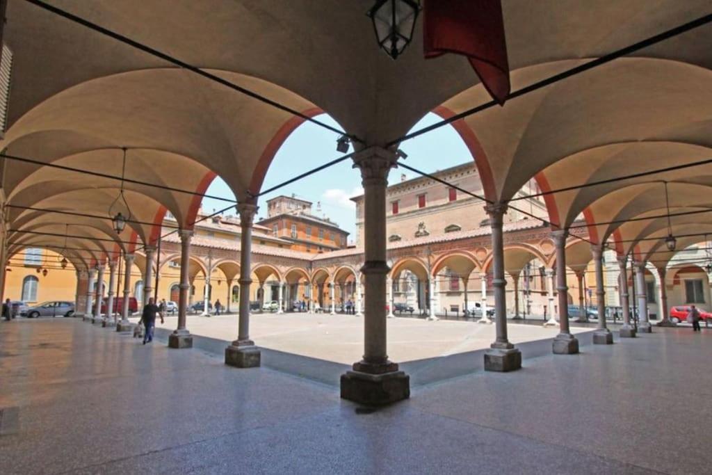 Appartamento Portico Dei Servi Historical *