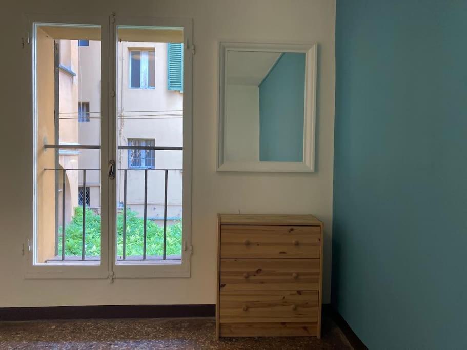 Portico Dei Servi Historical Bologna