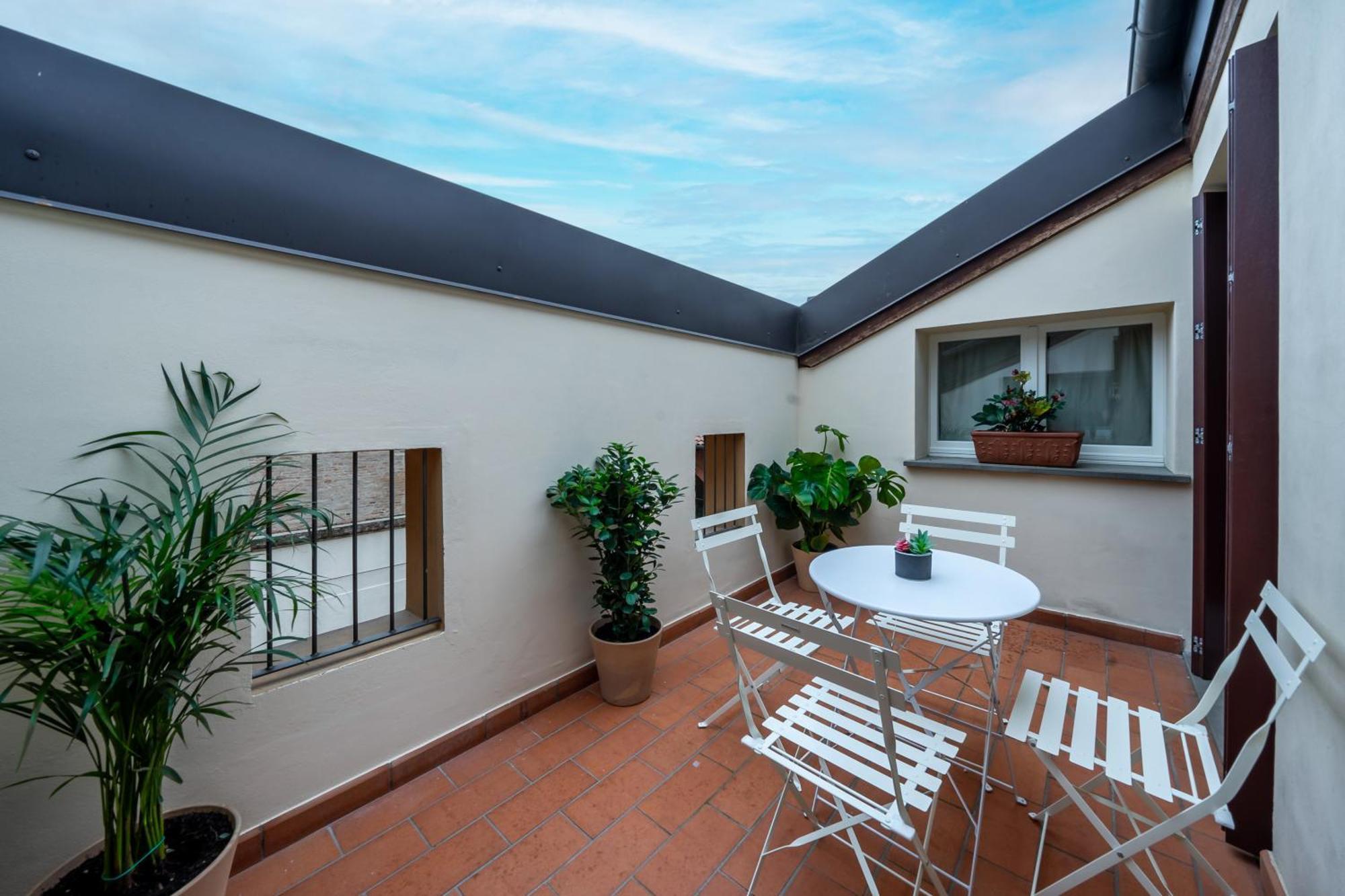Luxury Flat And Free Parking