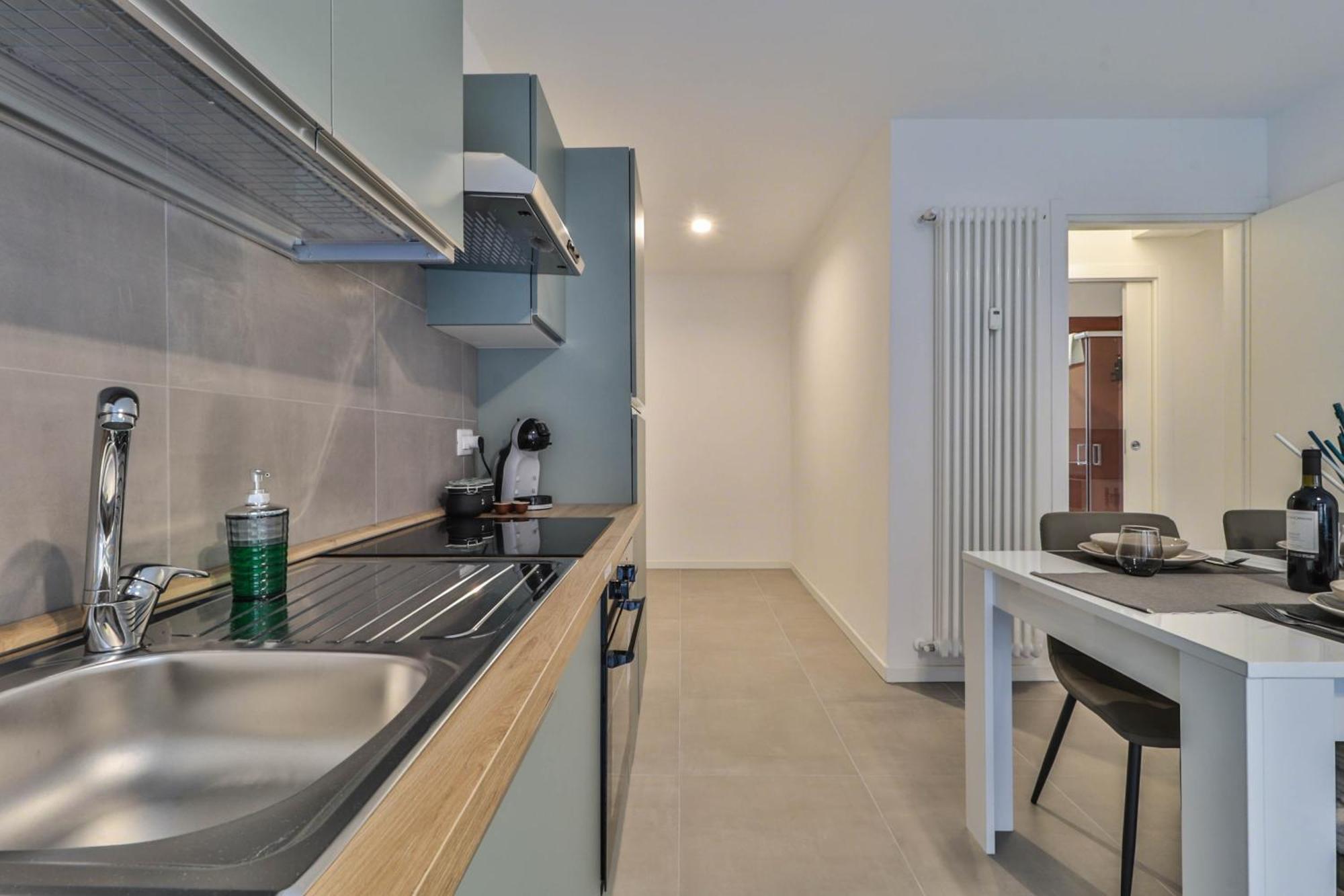 New - Mg 8 House - Centre *