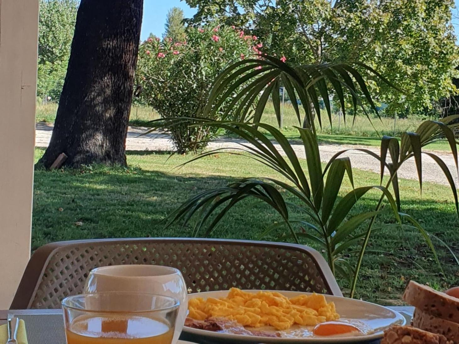 Corte Roveri Acomodação com café da manhã 