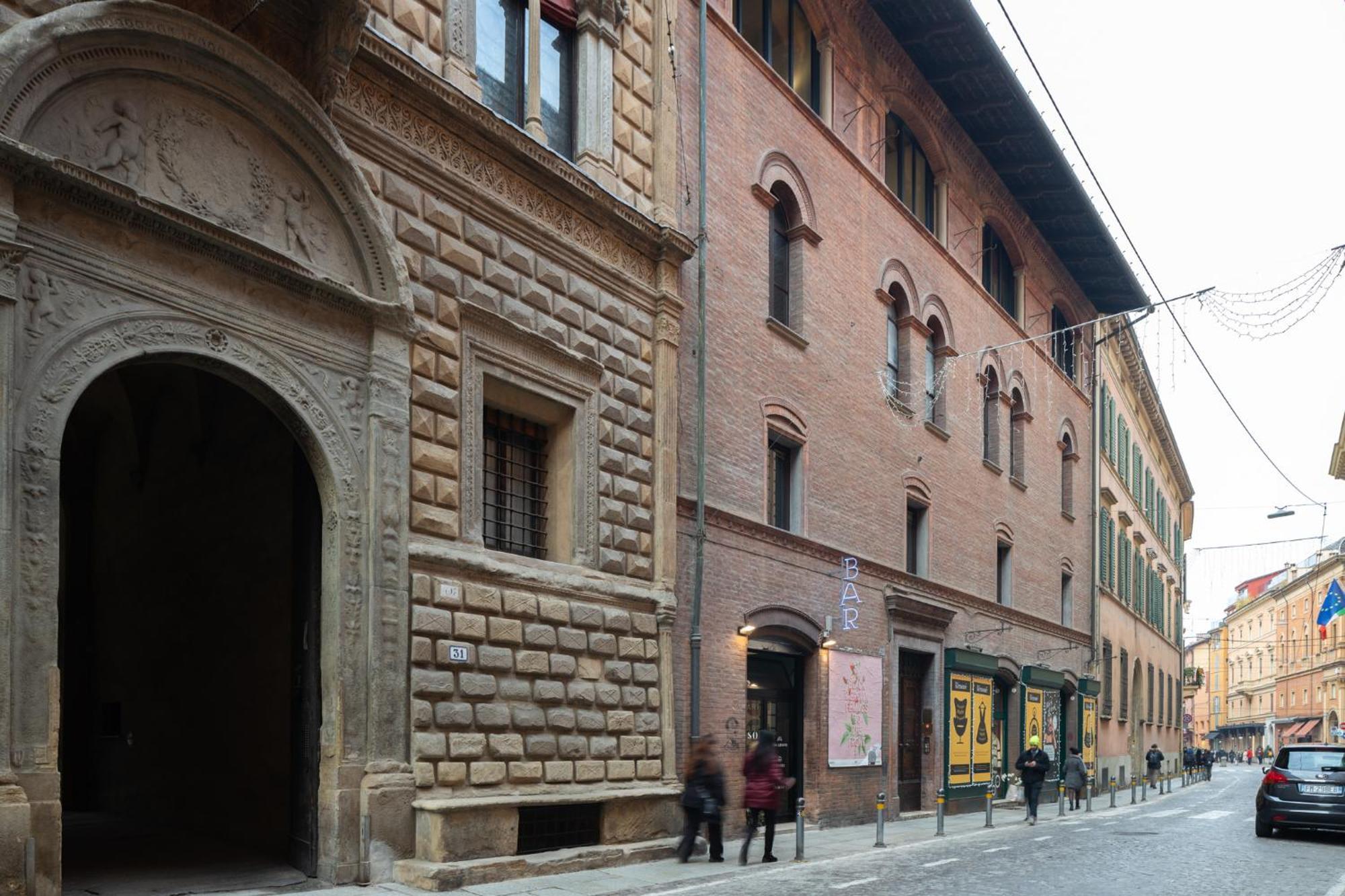 Azeglio Luxury