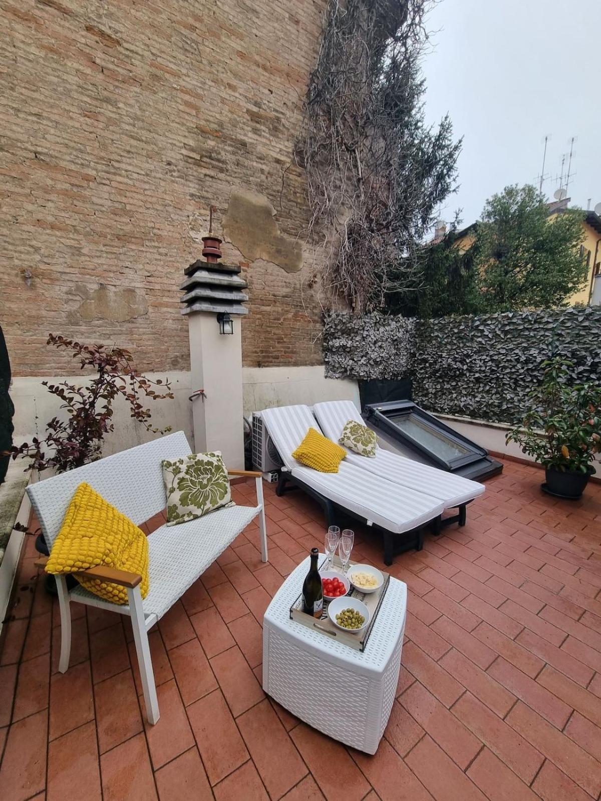 Secret Terrace Downtown Loft, Rooftop Terrace, 2 Bedrooms, Ac * Bologna