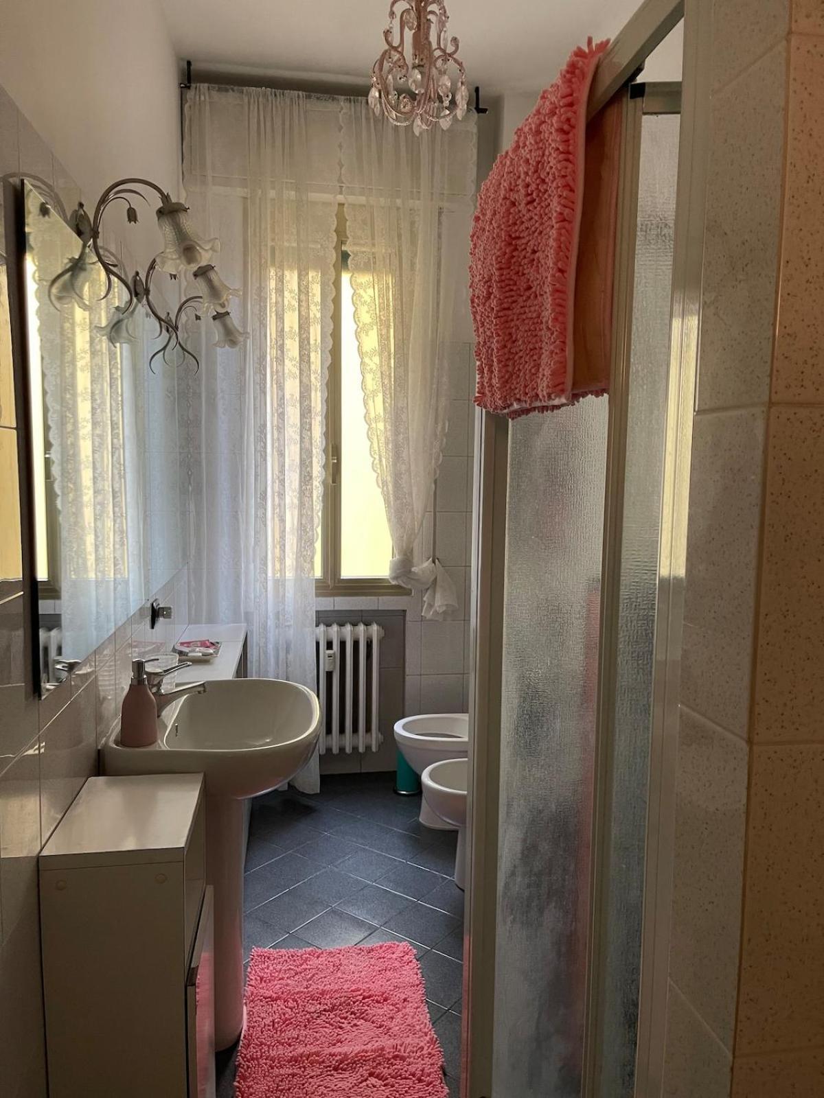 Bright Well-located Appartamento