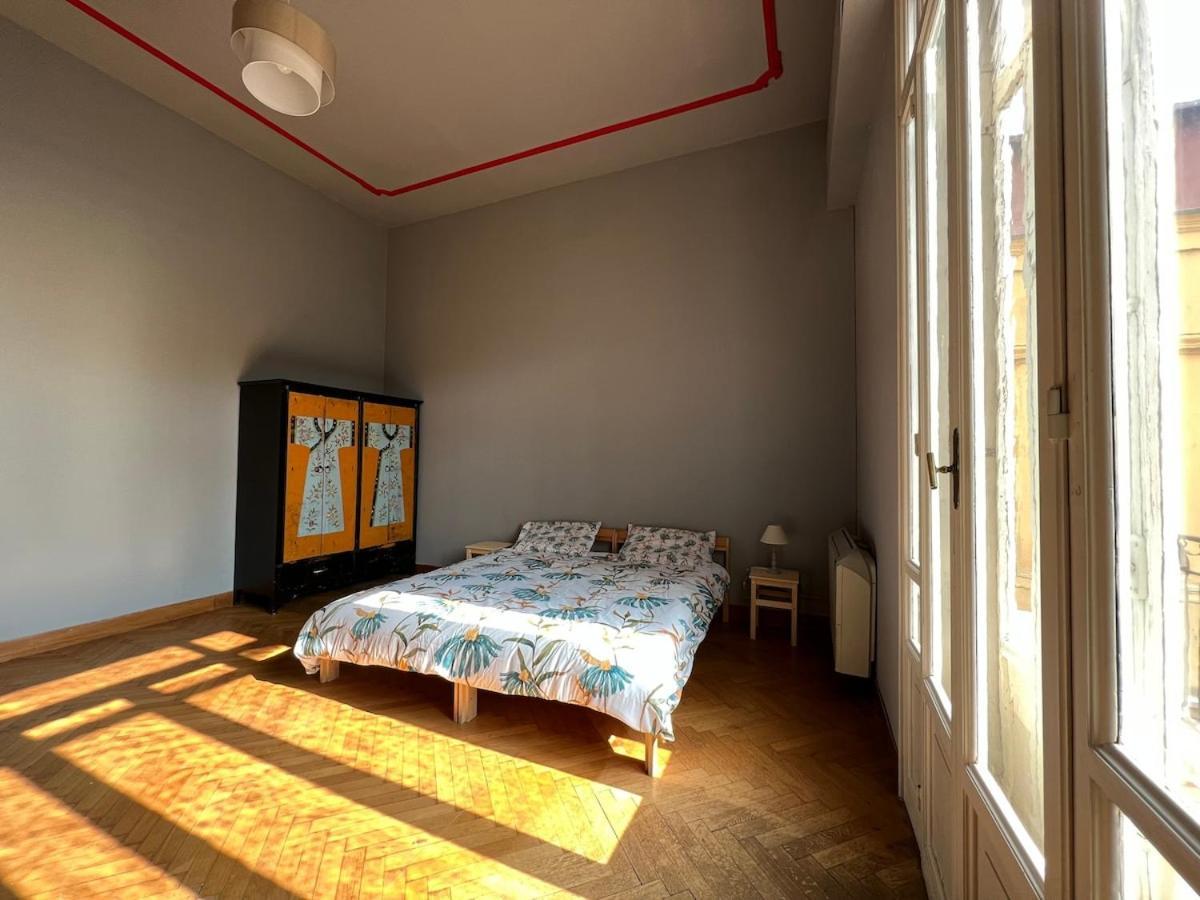 Apartment The Window On The Courtyard, Entire - La Finestra Sul Cortile, Intero *