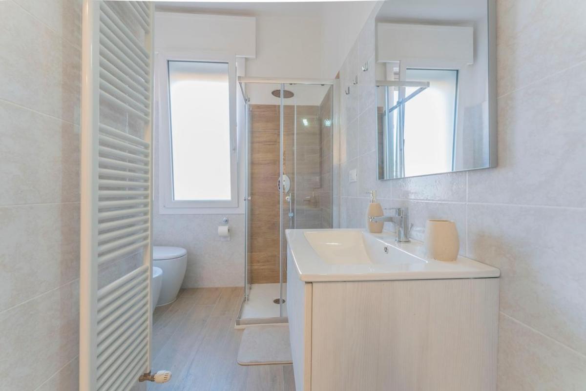A 10 Min Da Sant'orsola - Interno 12 Design E Comfort Bolonia